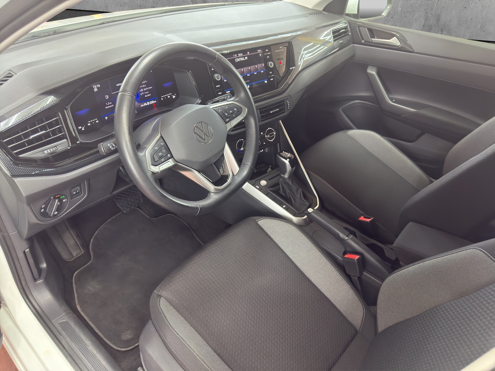 VW Polo 1.0 TSI Life DSG-image-6
