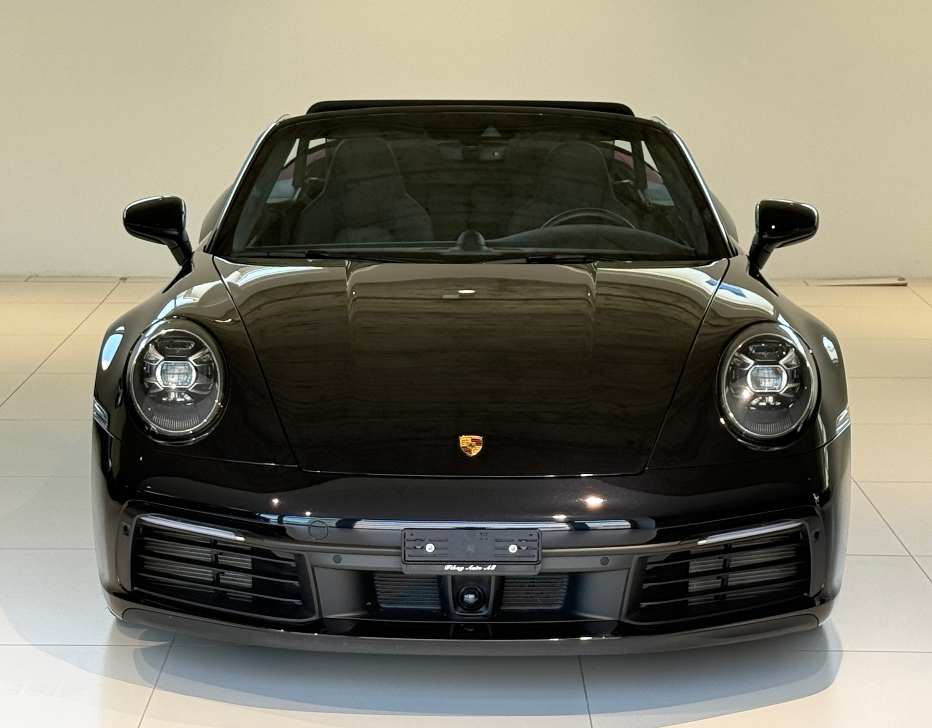 PORSCHE 911 Carrera 4S Cabriolet PDK ***CH-Porsche***Inkl. 1 Jahr All-In Garantie***Neuwertig***-showroom-element-1