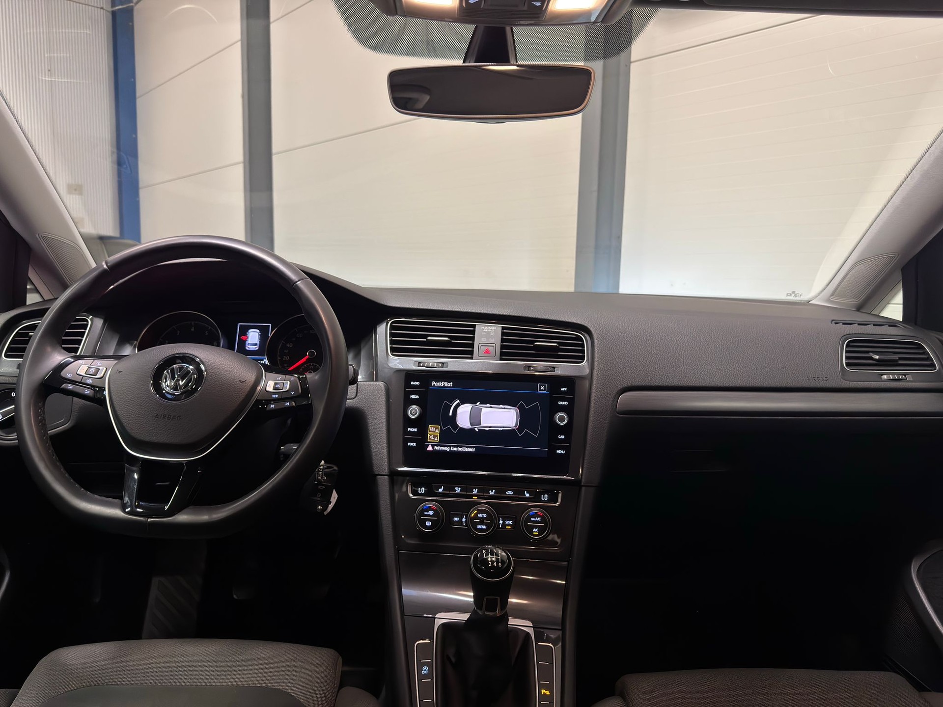 VW Golf VII Variant 1.5 TSI BlueM Comfortline-image-7