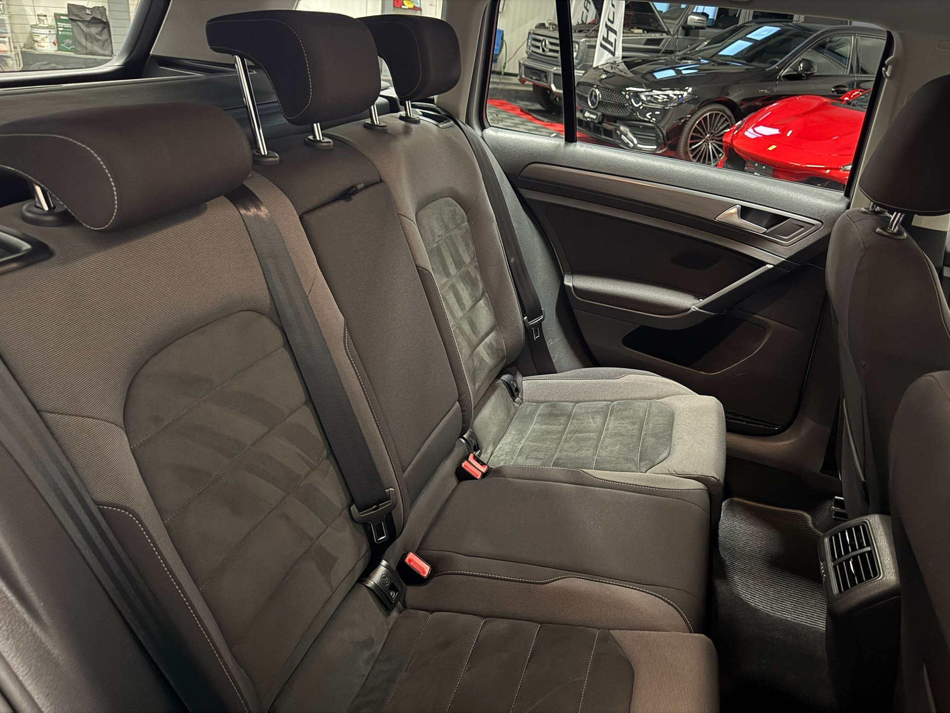 VW Golf VII Variant 1.5 TSI BlueM Comfortline-image-13