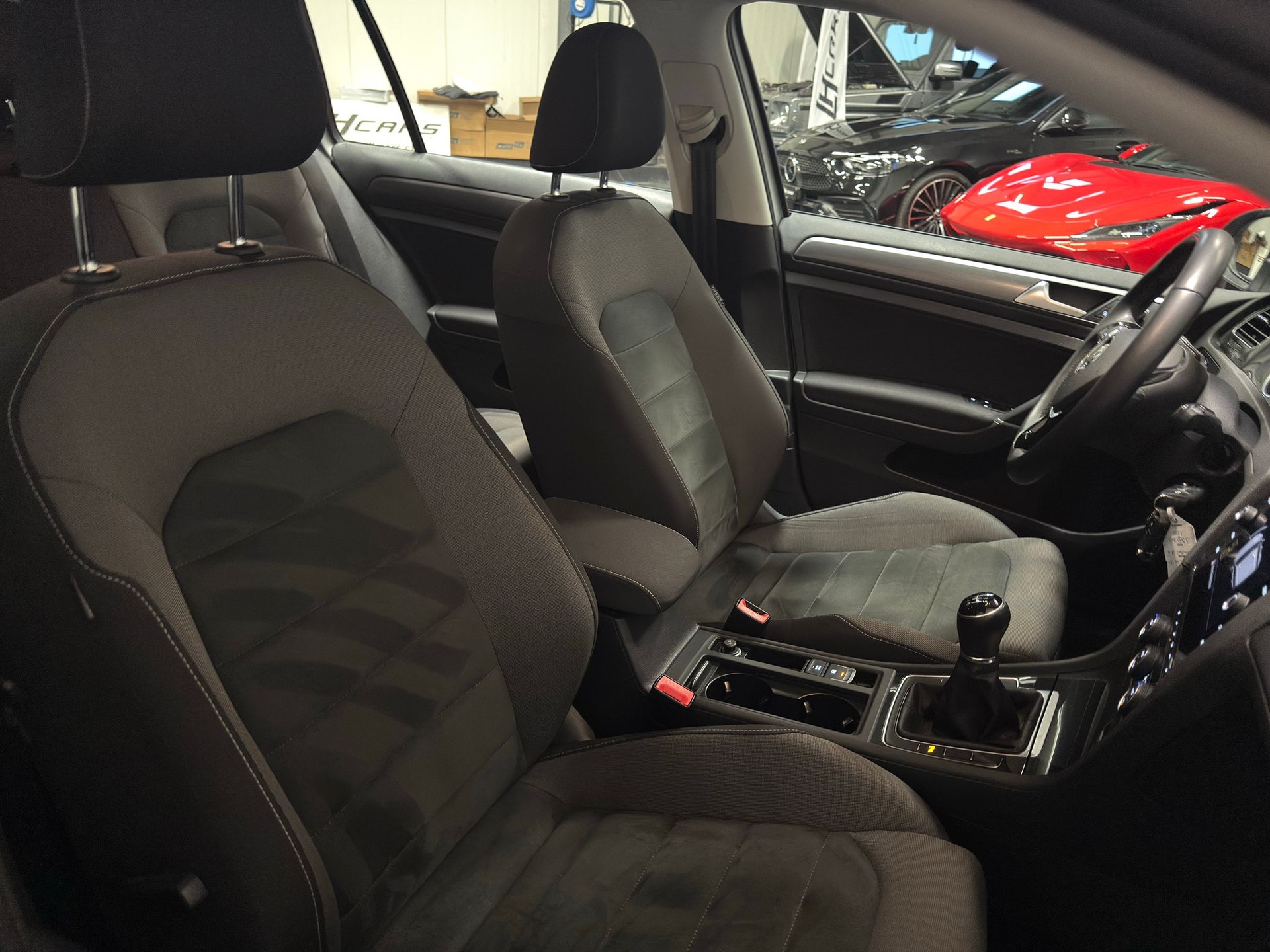 VW Golf VII Variant 1.5 TSI BlueM Comfortline-image-14