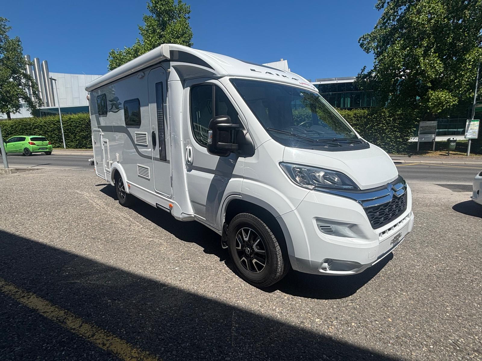 LAIKA Citroen KOSMO V9 VAN-showroom-element-3