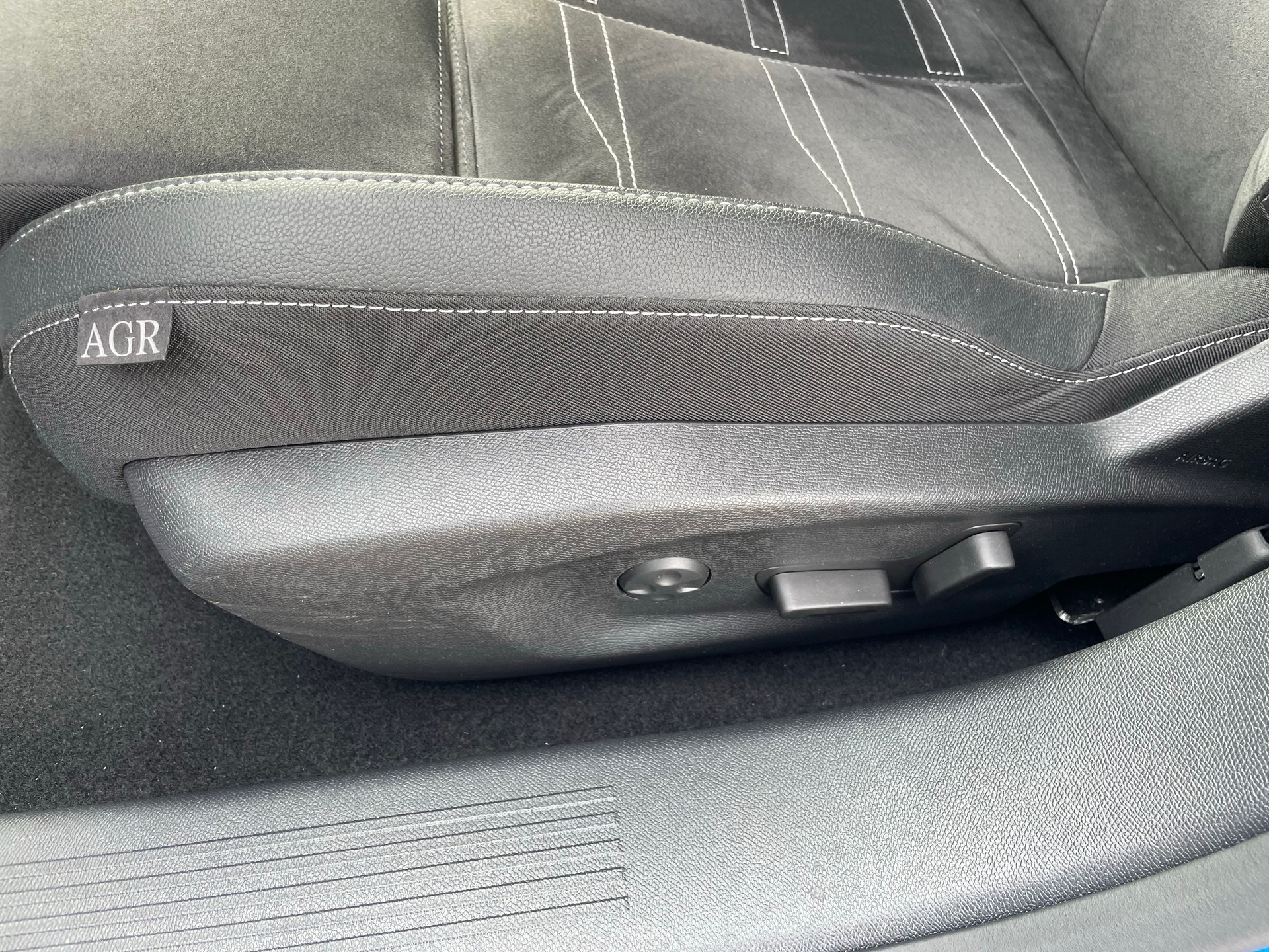 OPEL Astra 54 kWh Ultimate-image-5