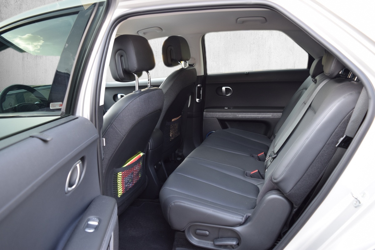 HYUNDAI Ioniq 5 72kWh First Edition 4WD-image-9
