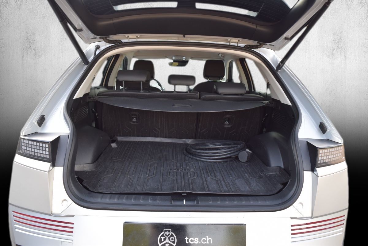 HYUNDAI Ioniq 5 72kWh First Edition 4WD-image-12