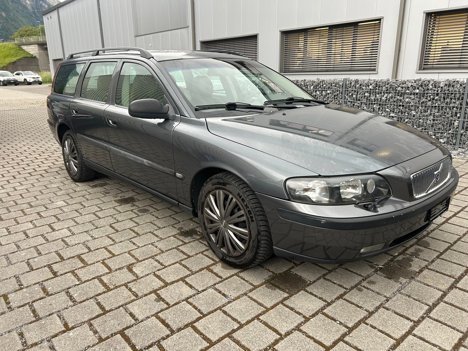 VOLVO V70 D5 AWD Geartronic-image-2