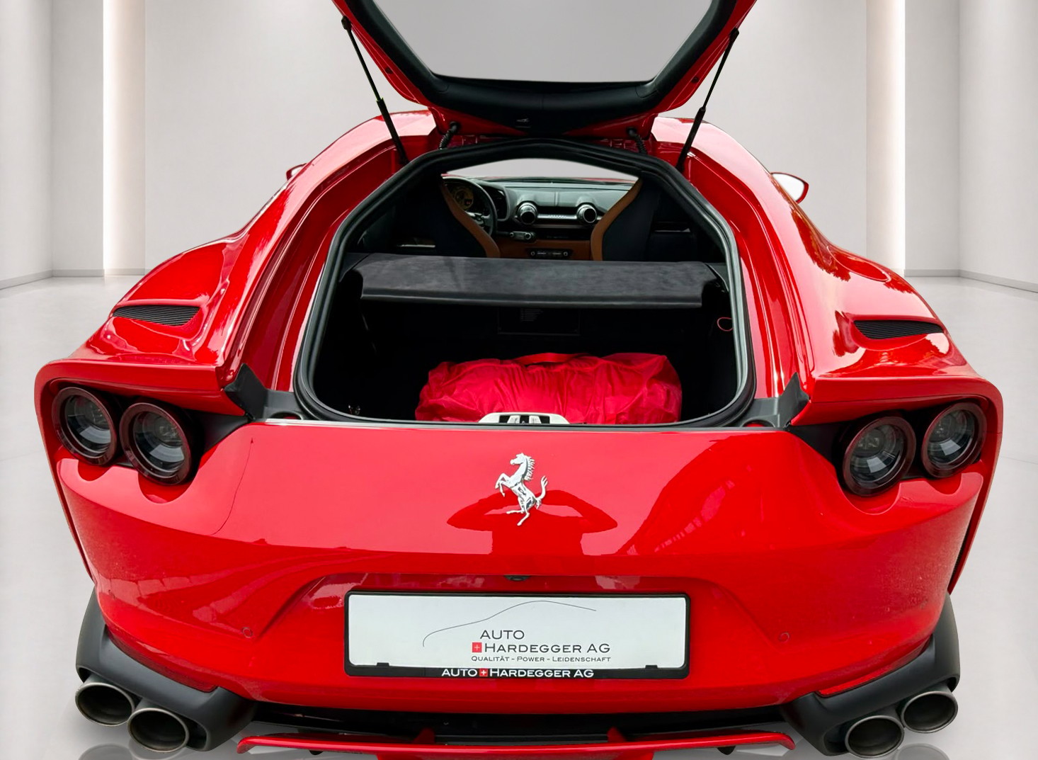 FERRARI 812 Superfast-image-7