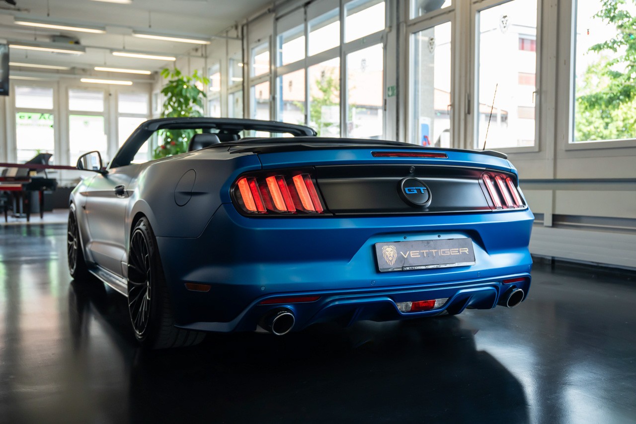 FORD Mustang Convertible 5.0 V8 GT Automat-showroom-element-3