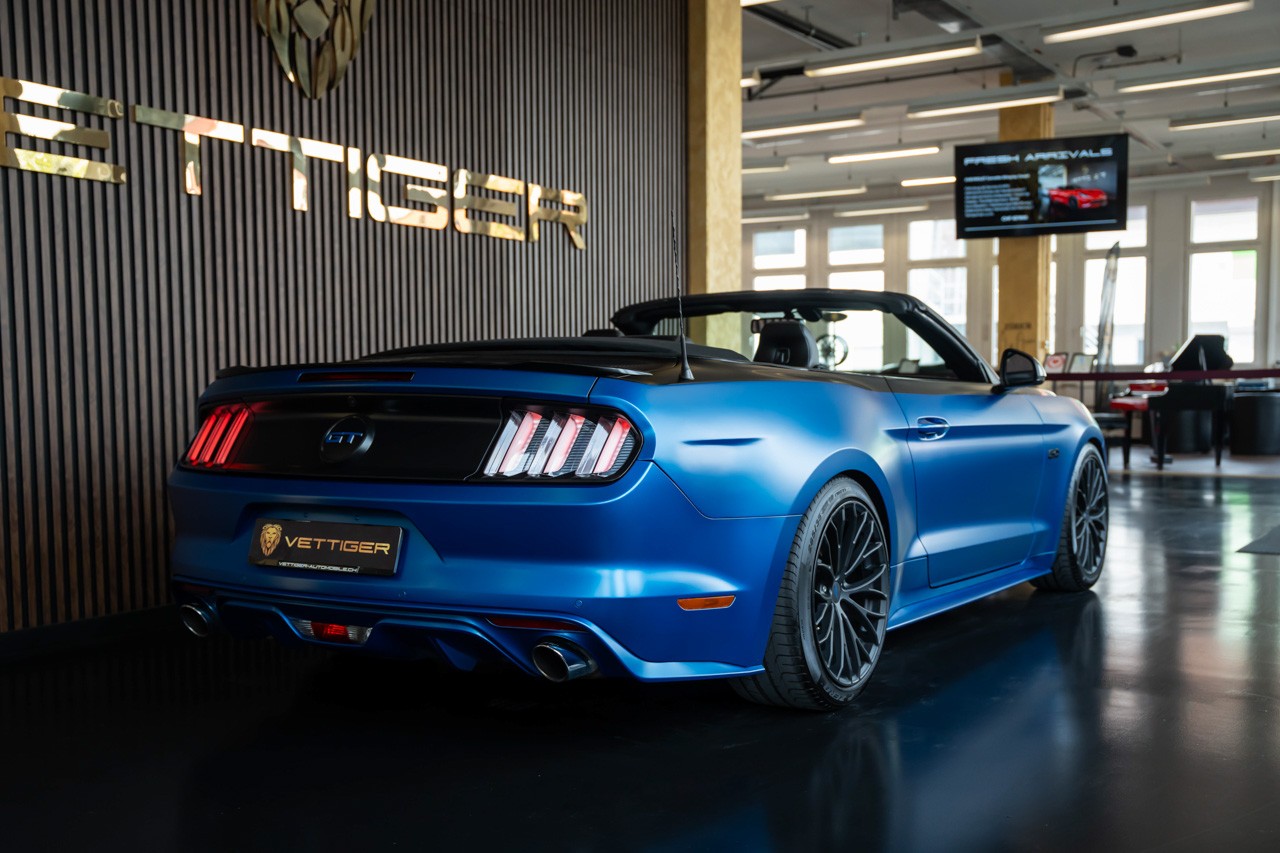 FORD Mustang Convertible 5.0 V8 GT Automat-image-5