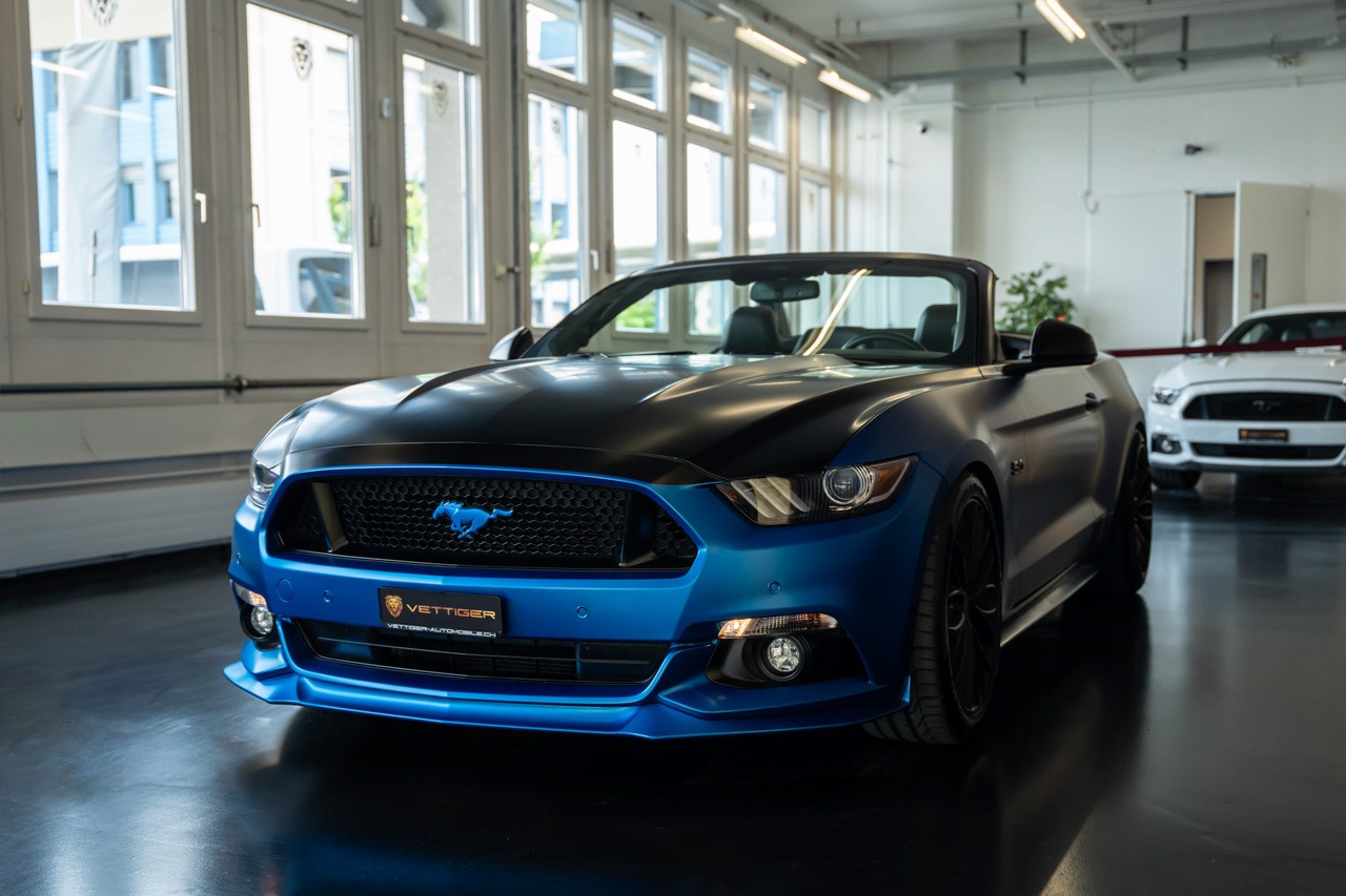 FORD Mustang Convertible 5.0 V8 GT Automat-showroom-element-2