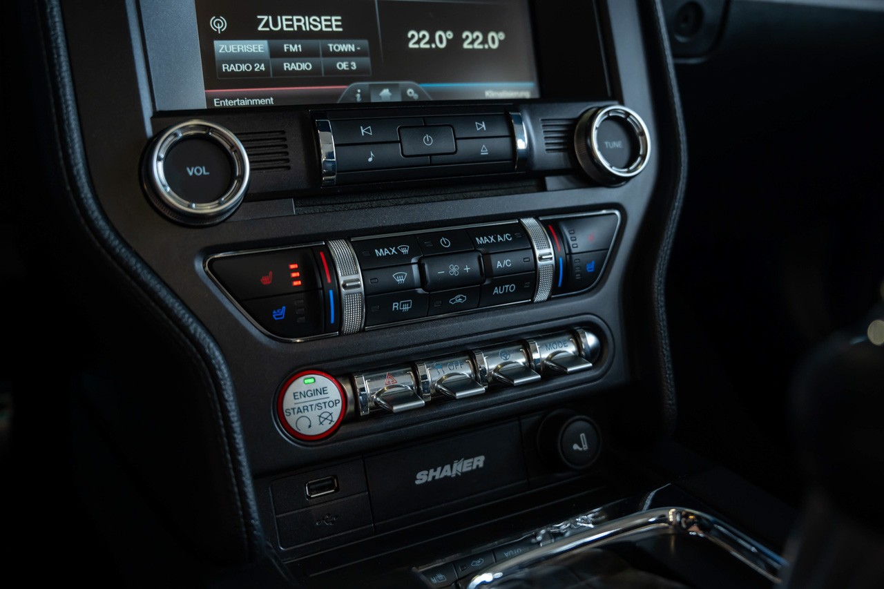 FORD Mustang Convertible 5.0 V8 GT Automat-image-21