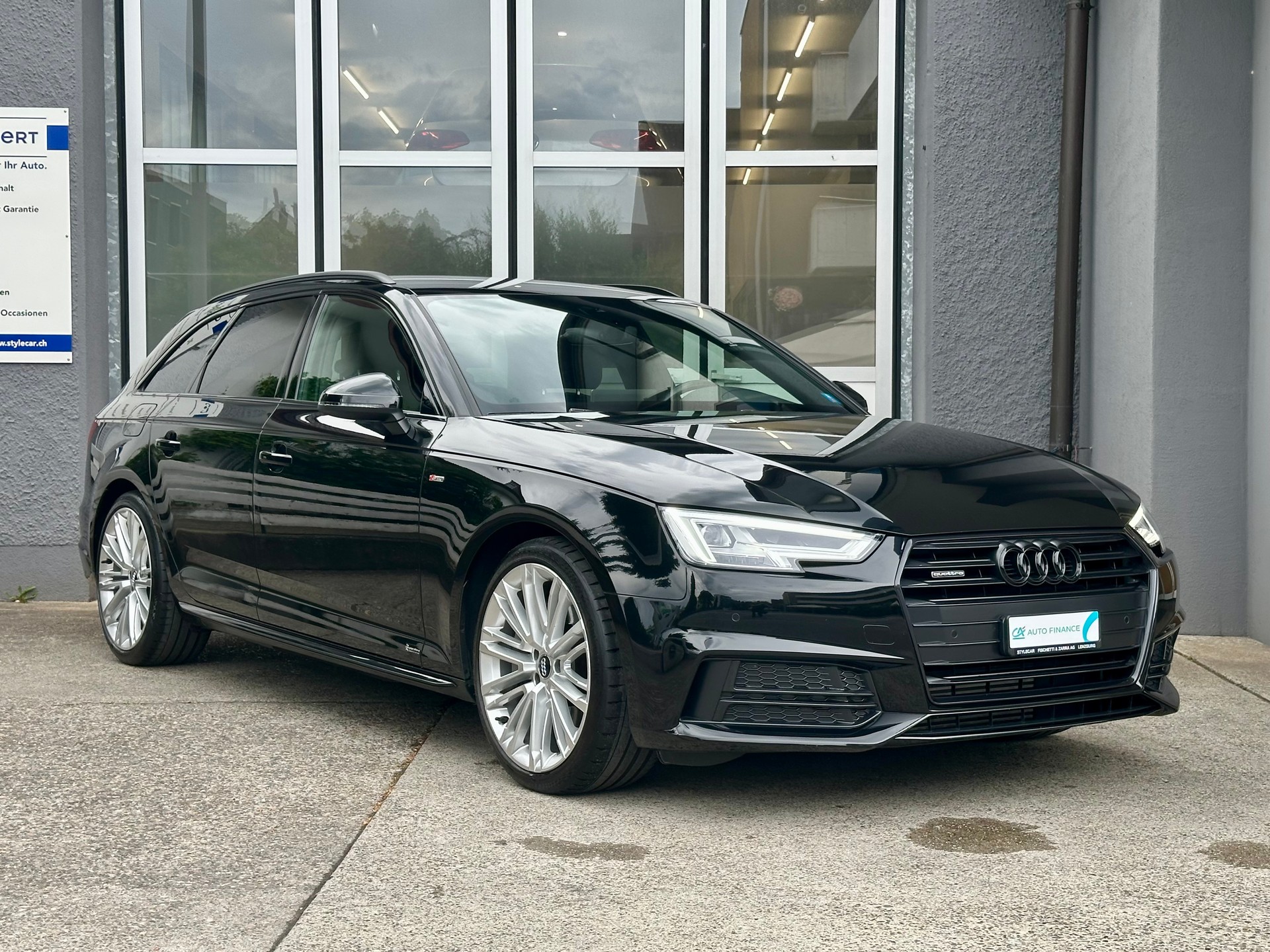 AUDI A4 Avant 2.0 TFSI Sport quattro S-tronic-showroom-element-2