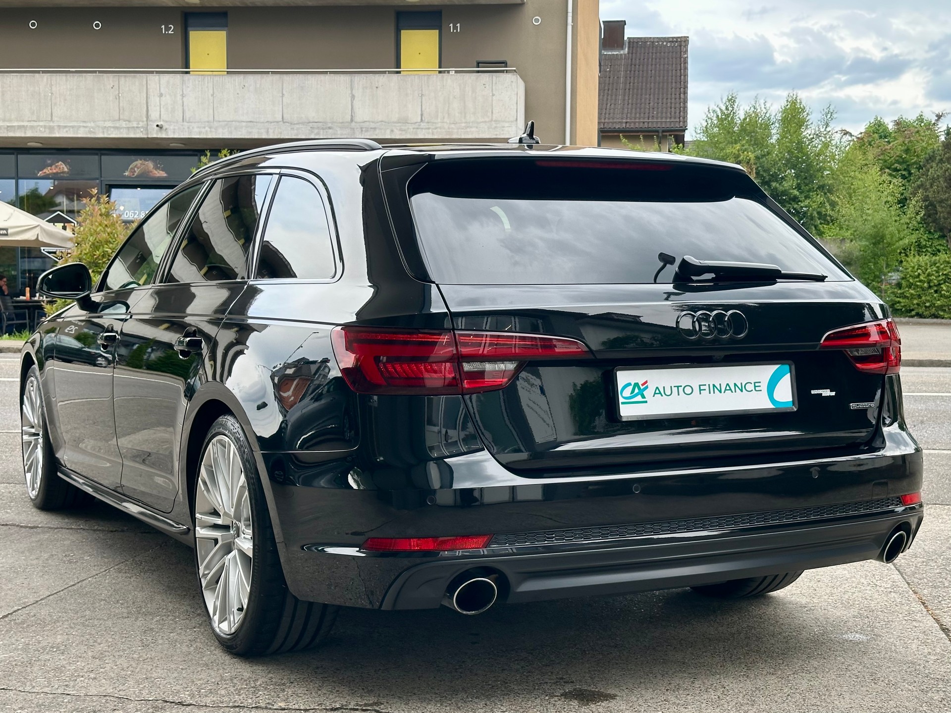AUDI A4 Avant 2.0 TFSI Sport quattro S-tronic-image-4