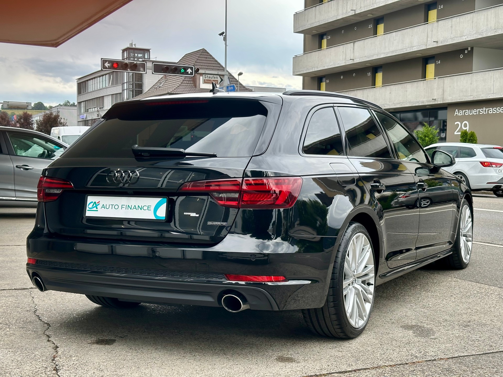 AUDI A4 Avant 2.0 TFSI Sport quattro S-tronic-image-5