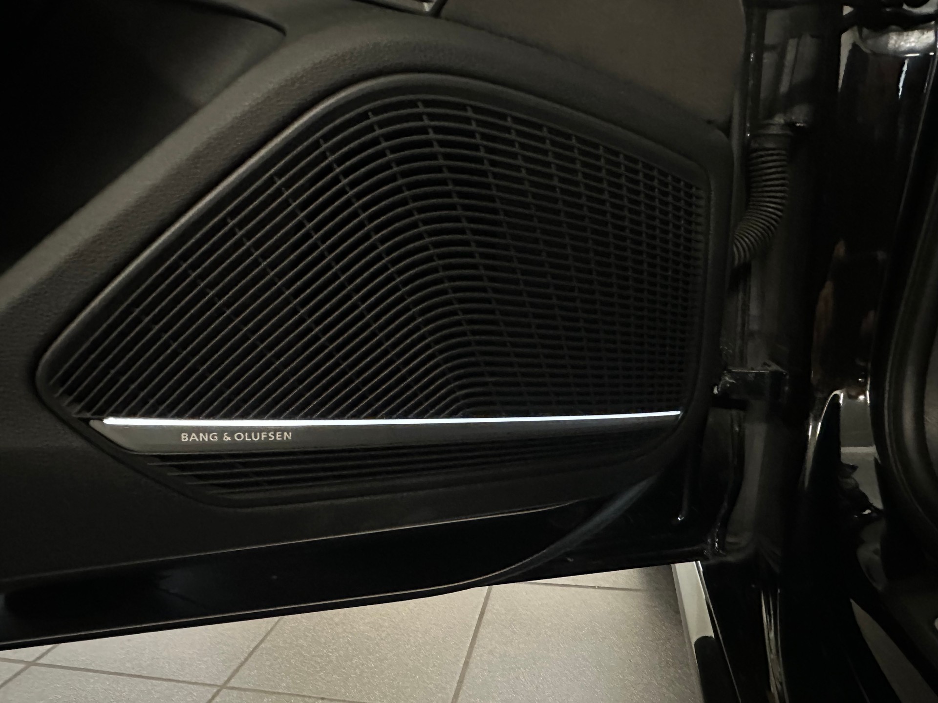 AUDI A4 Avant 2.0 TFSI Sport quattro S-tronic-image-18