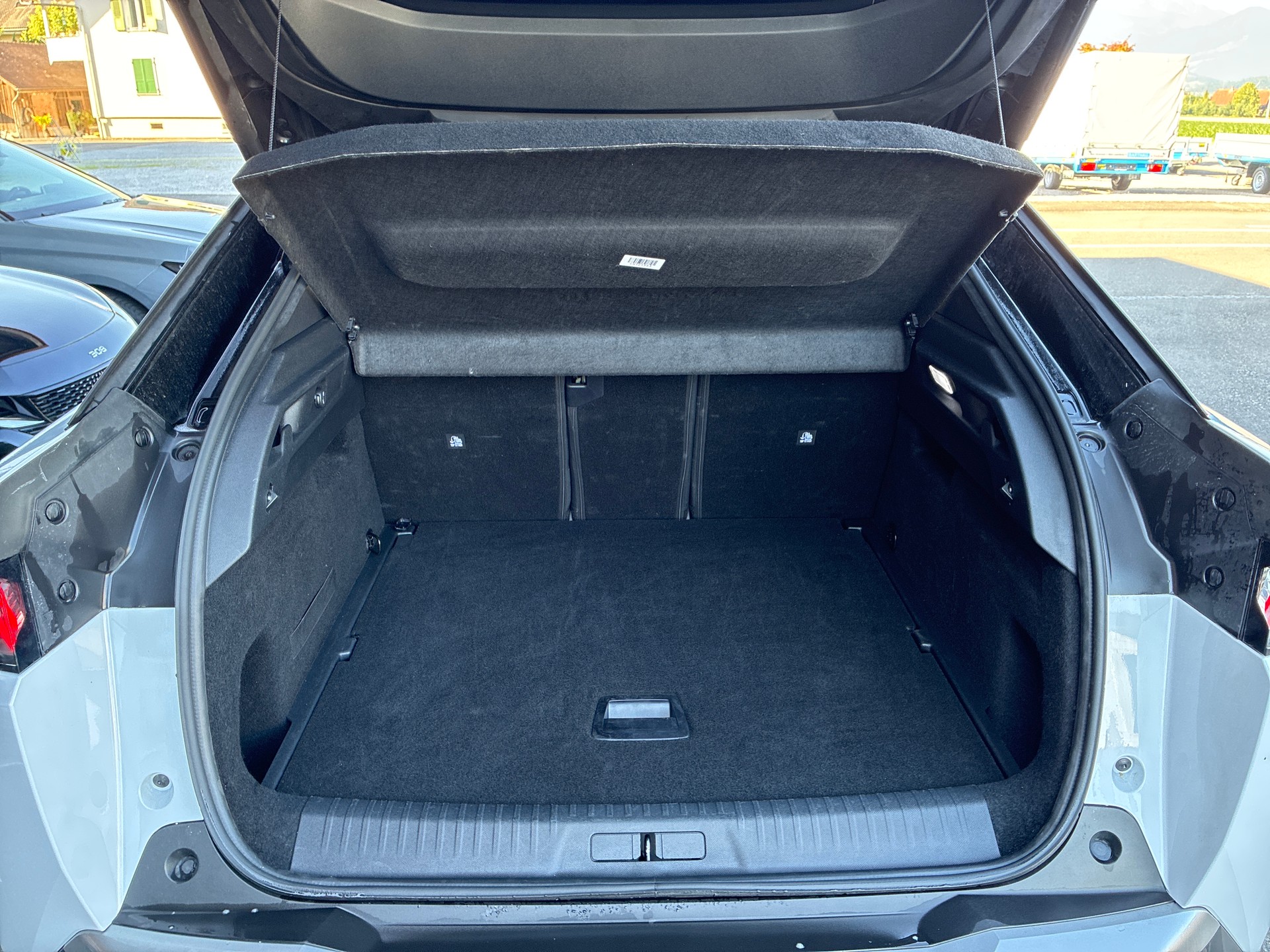 PEUGEOT 3008 145 e-DCS6 Hybrid GT-image-5