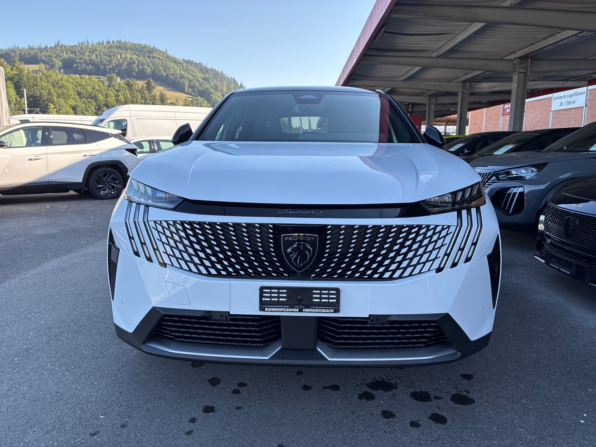 PEUGEOT 3008 145 e-DCS6 Hybrid GT-showroom-element-1