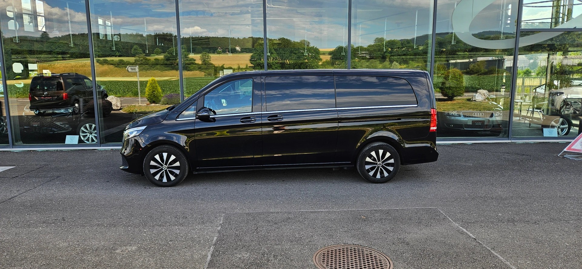 MERCEDES-BENZ Avantgarde lang | 8 Sitze - Liegpaket | Distronic | 360° |