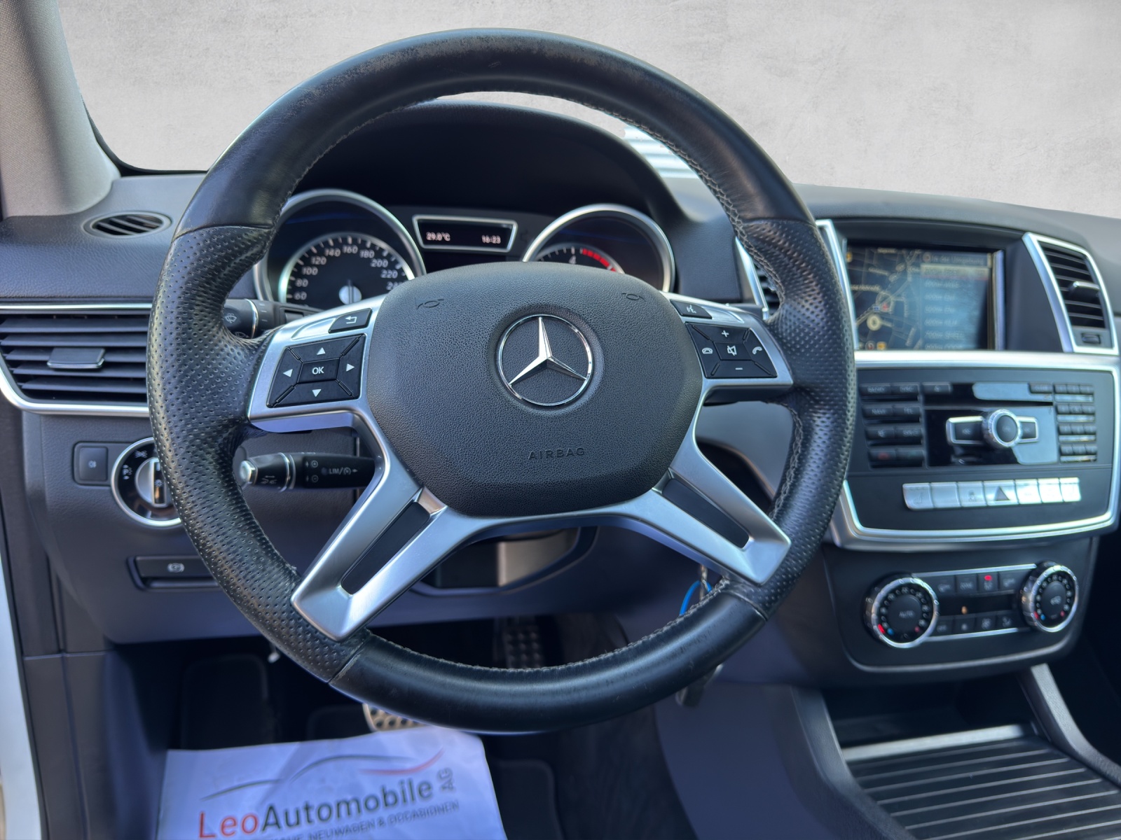 MERCEDES-BENZ ML 350 BlueTEC 4Matic 7G-Tronic-image-9