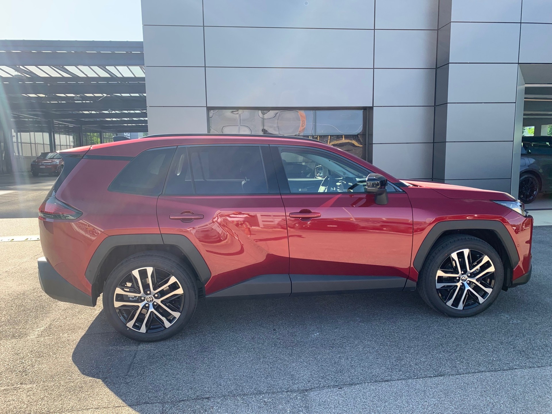 TOYOTA 2.5 HEV Premium-image-2