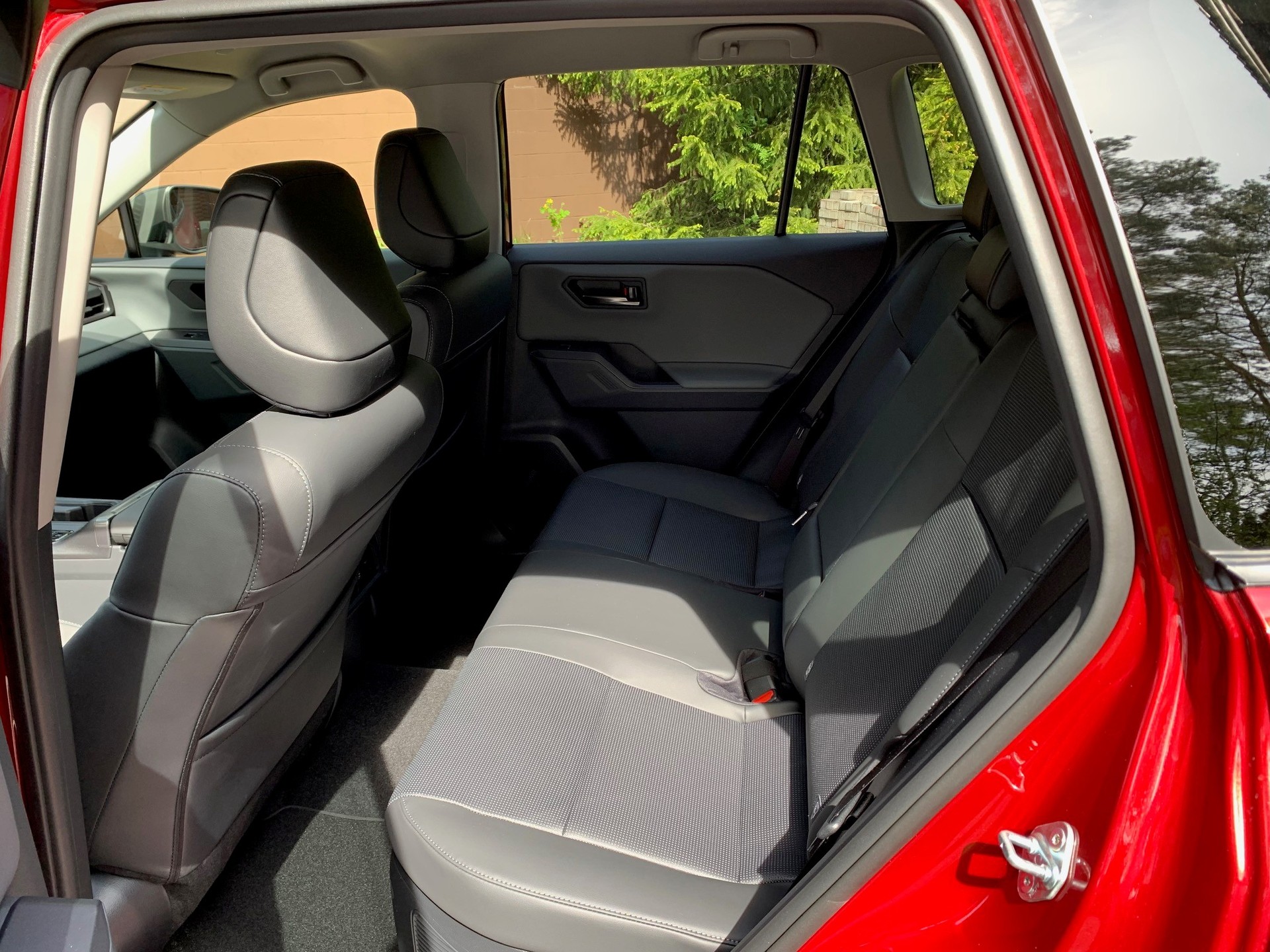TOYOTA 2.5 HEV Premium-image-12