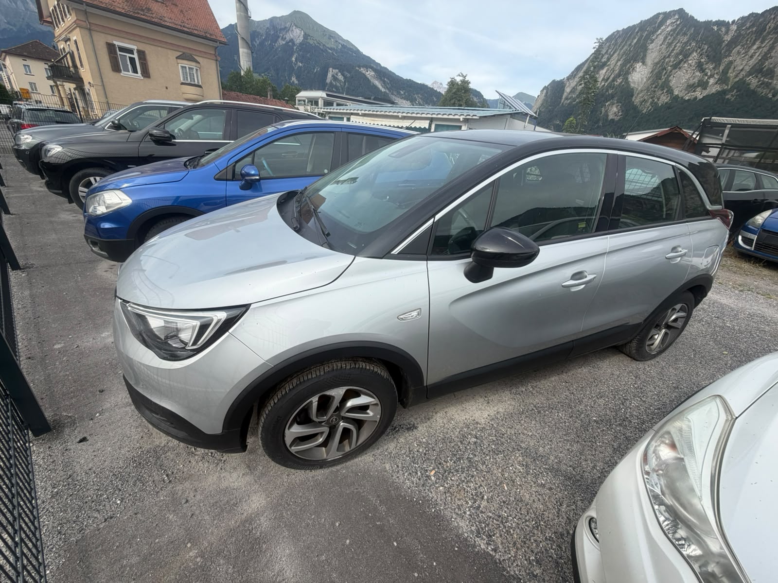 OPEL Crossland X 1.2i-image-1