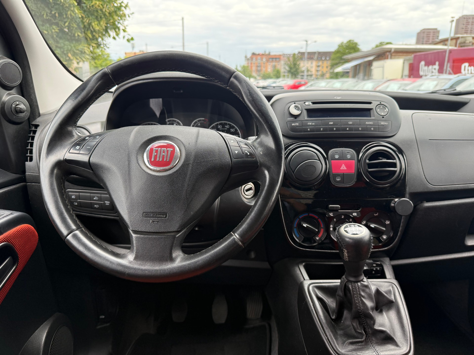 FIAT Qubo 1.3 JTD Trekking-image-10