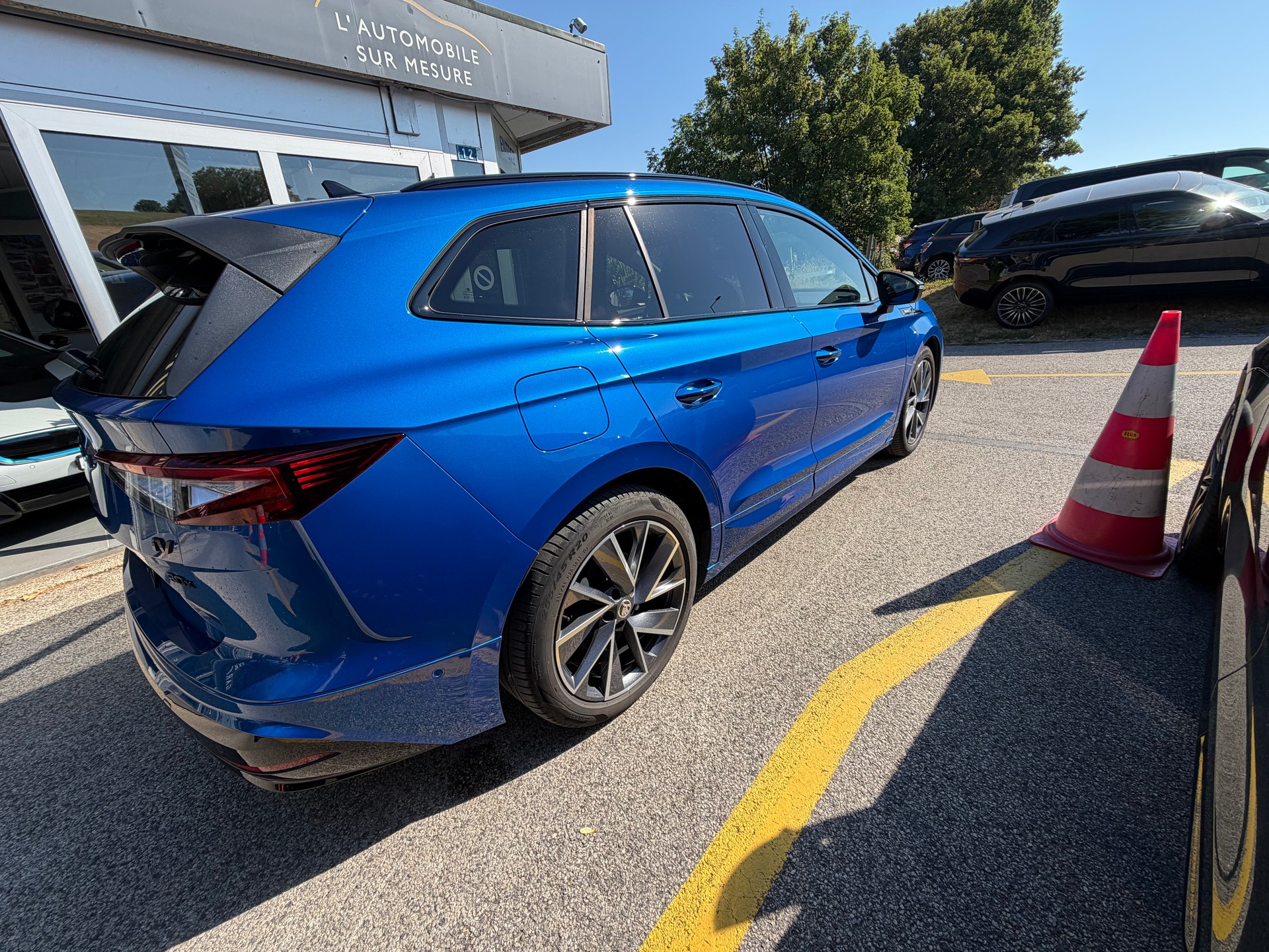 SKODA Enyaq iV 80x SportLine-showroom-element-2