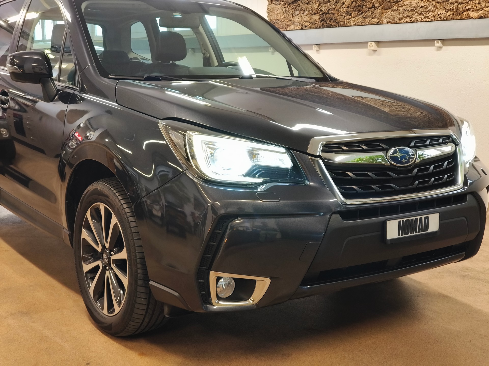 SUBARU Forester 2.0D Luxury Lineatronic-image-5