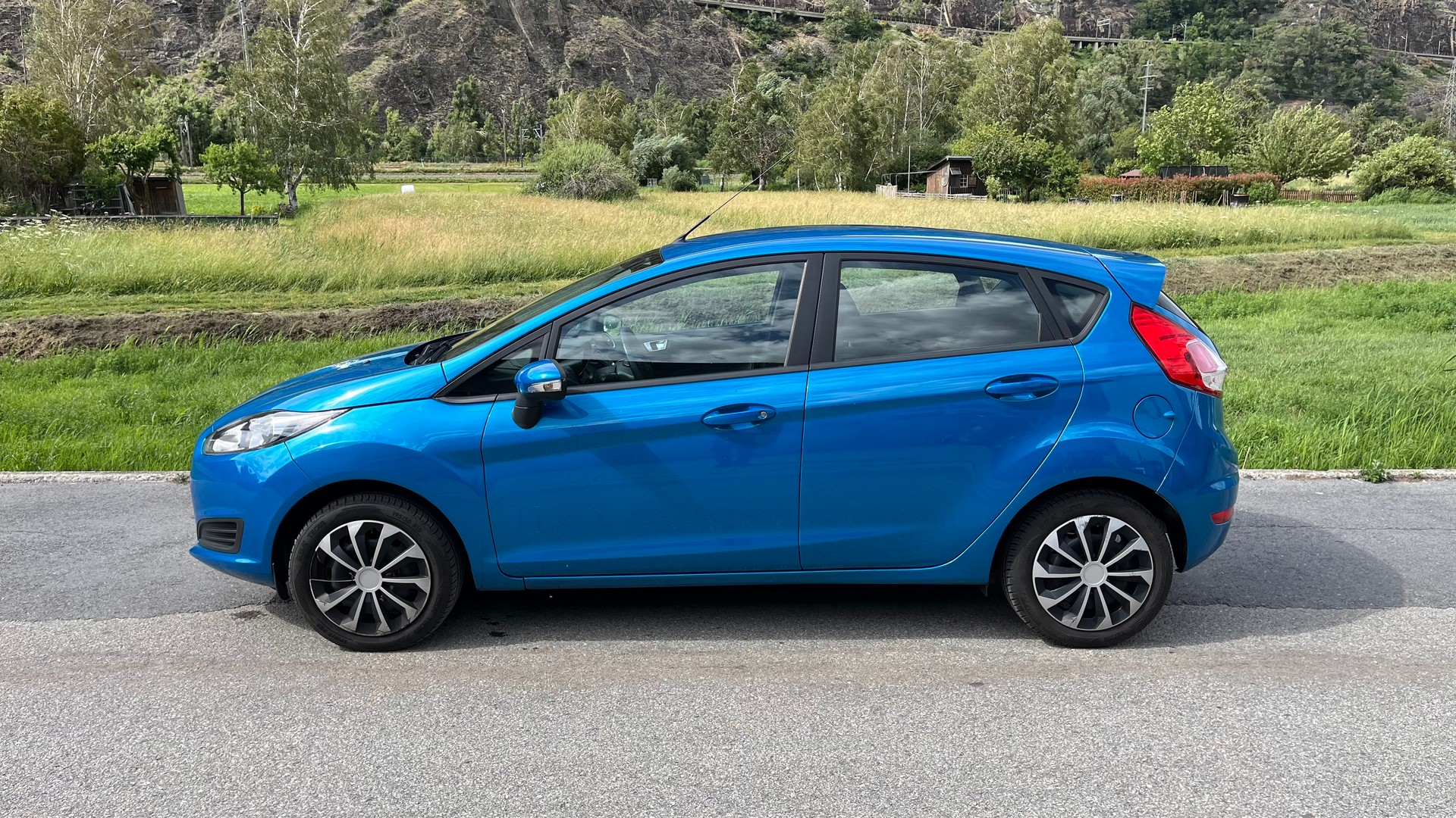 FORD Fiesta 1.0 Trend-image-1