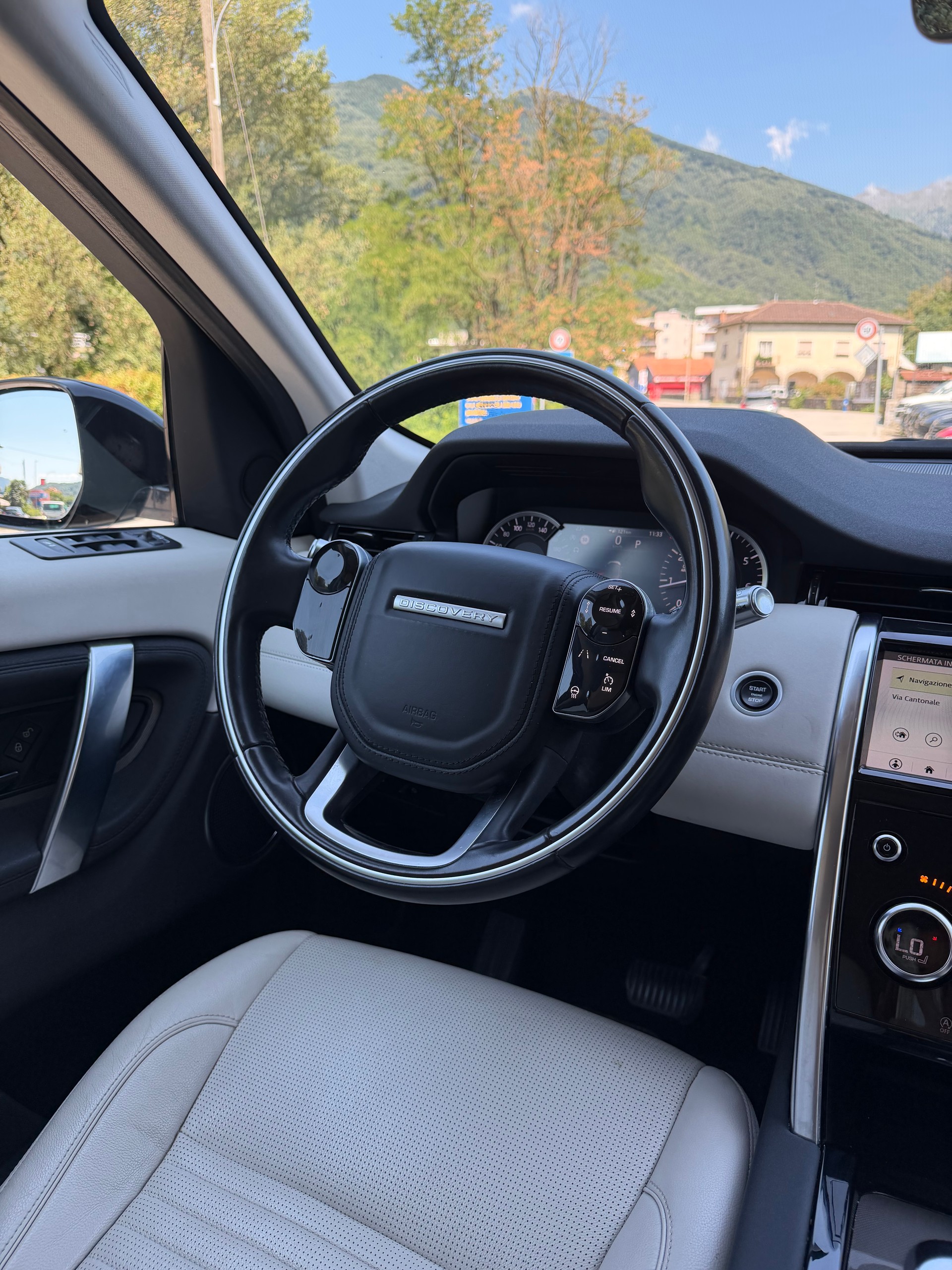 LAND ROVER Discovery Sport P200 2.0 Si4 MHEV S AT9-image-10