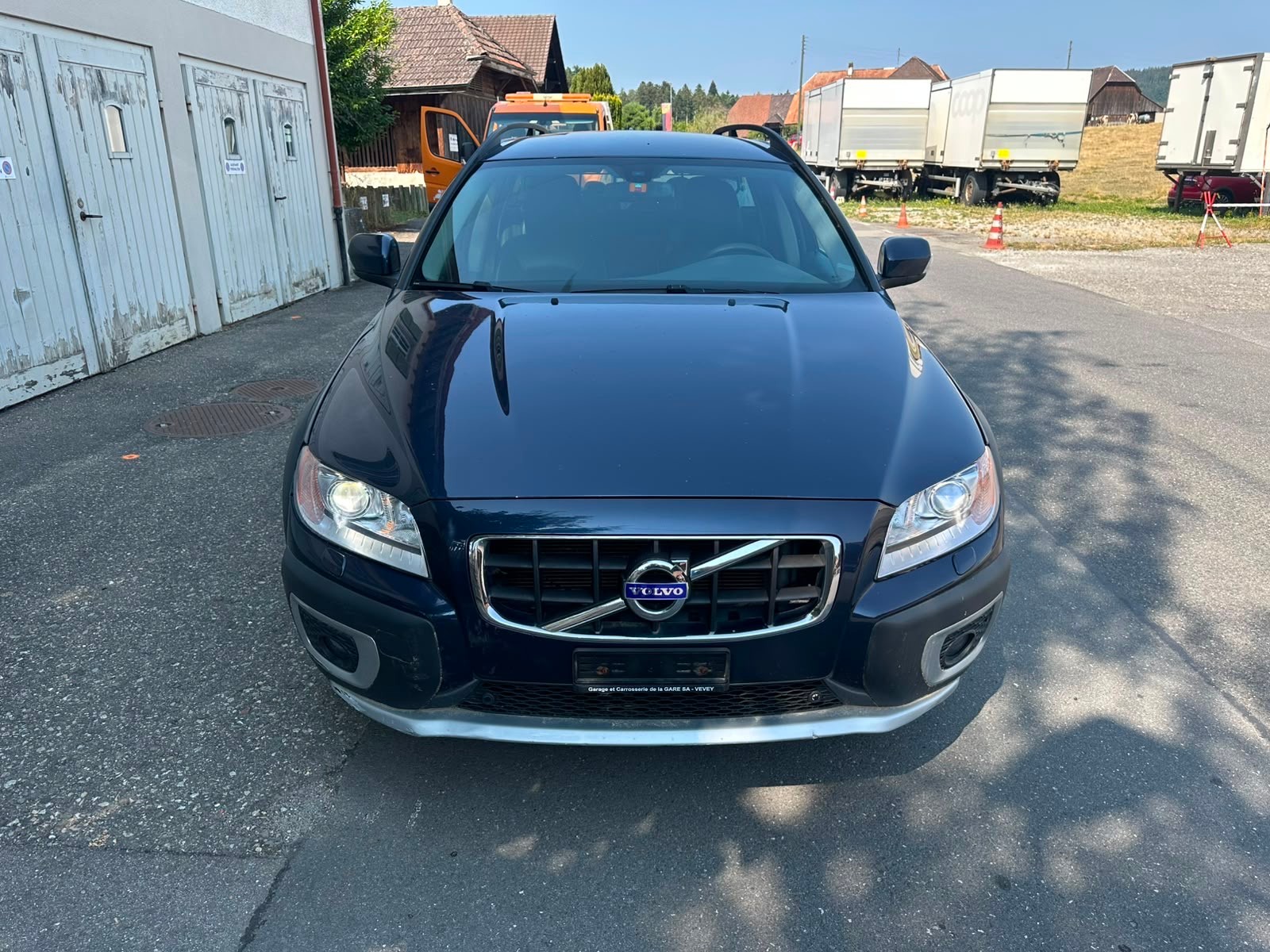 VOLVO XC70 D5 AWD Summum Geartronic-showroom-element-2