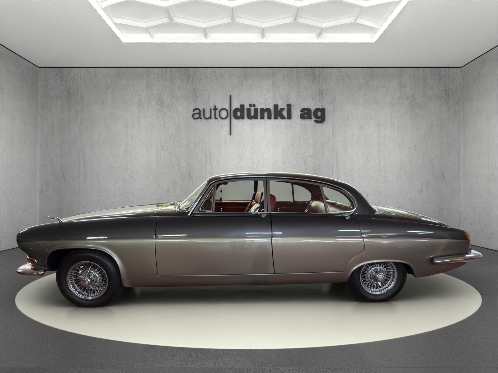 JAGUAR 420 G-showroom-element-1