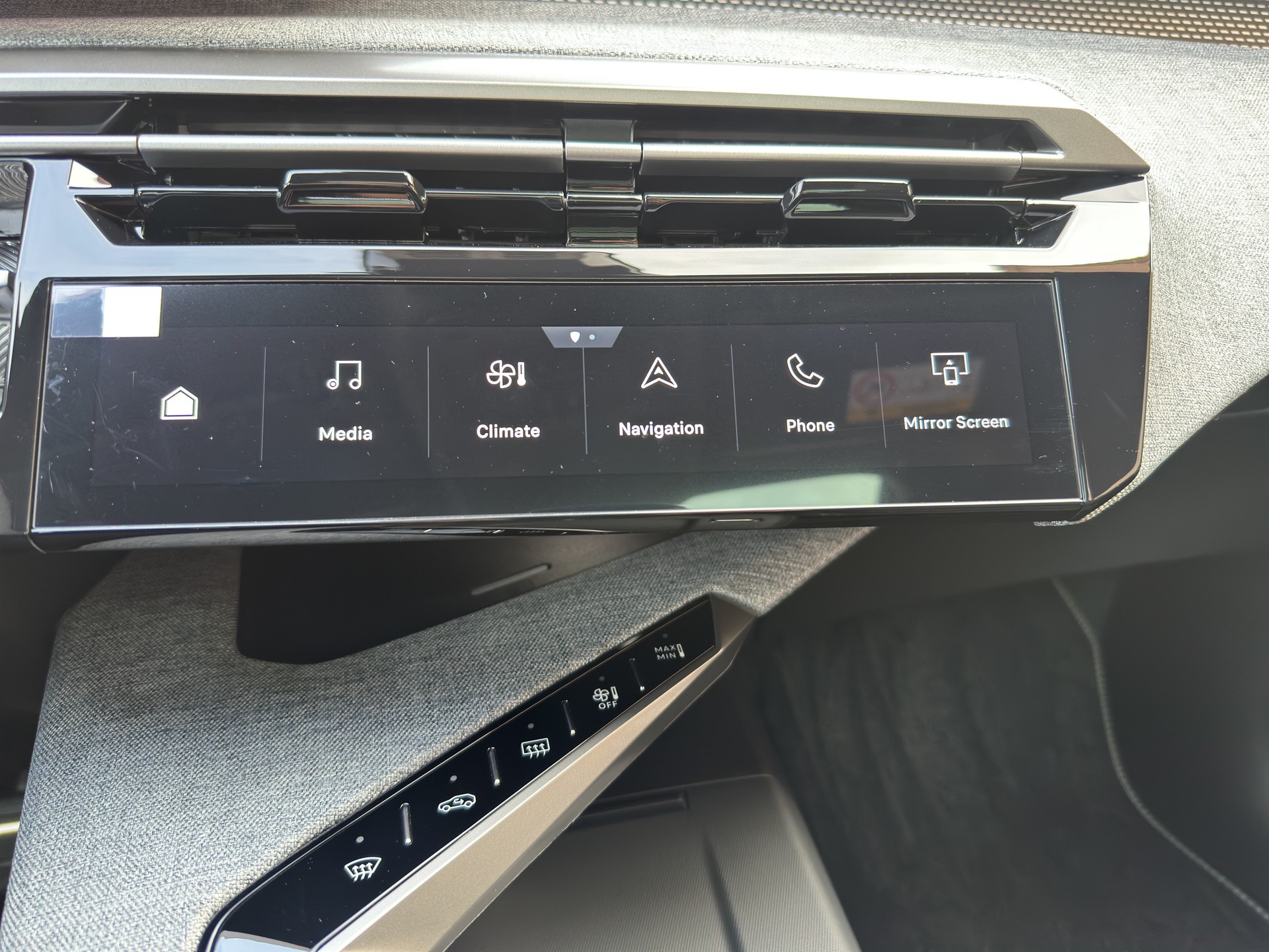 PEUGEOT 3008 145 e-DCS GT Aut.-image-22