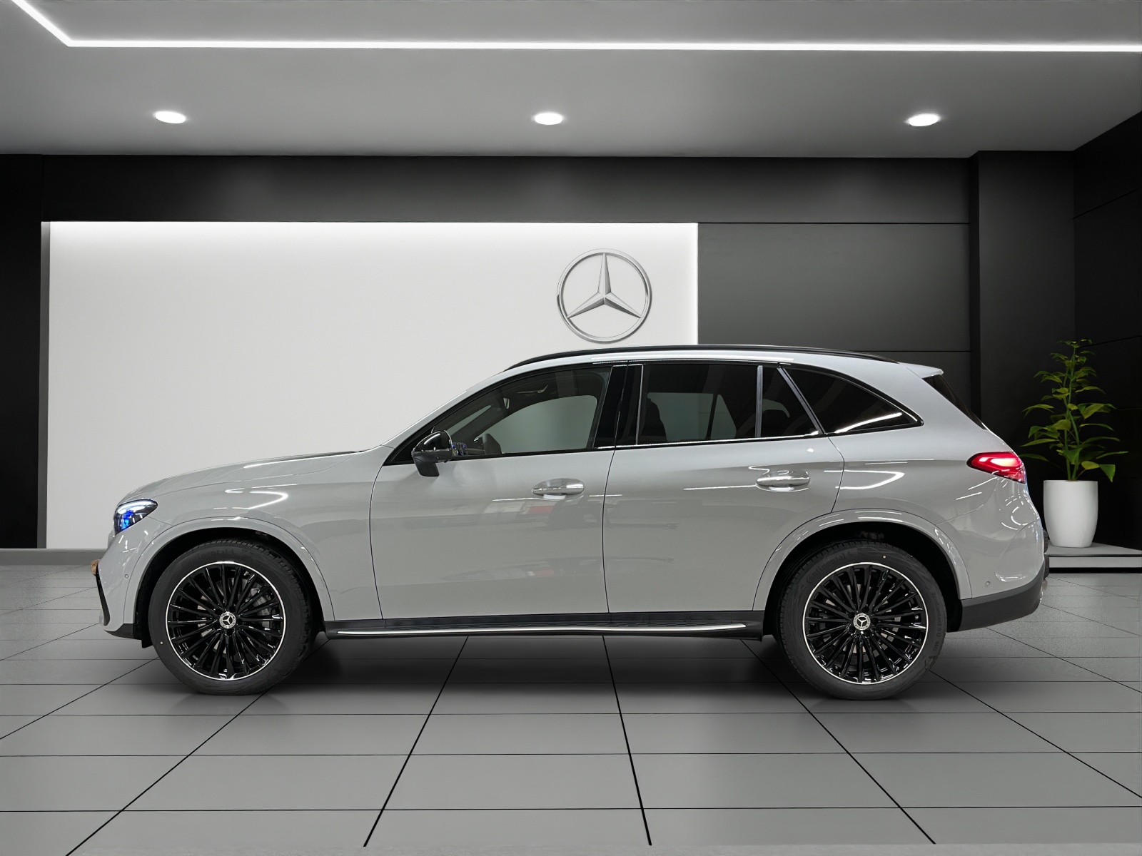 MERCEDES-BENZ GLC 220 d 4Matic 9G-Tronic-showroom-element-2