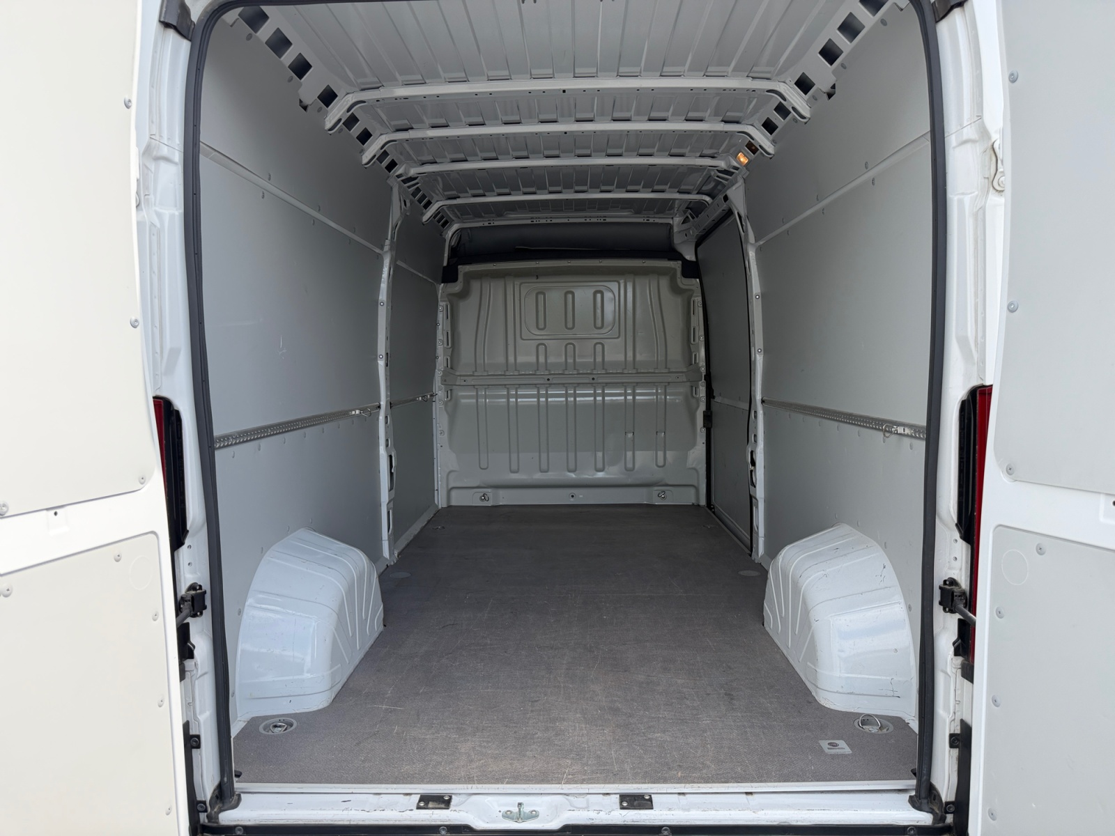 FIAT Ducato 35 L3H2 - 3 Jahre Gratis Service-image-14