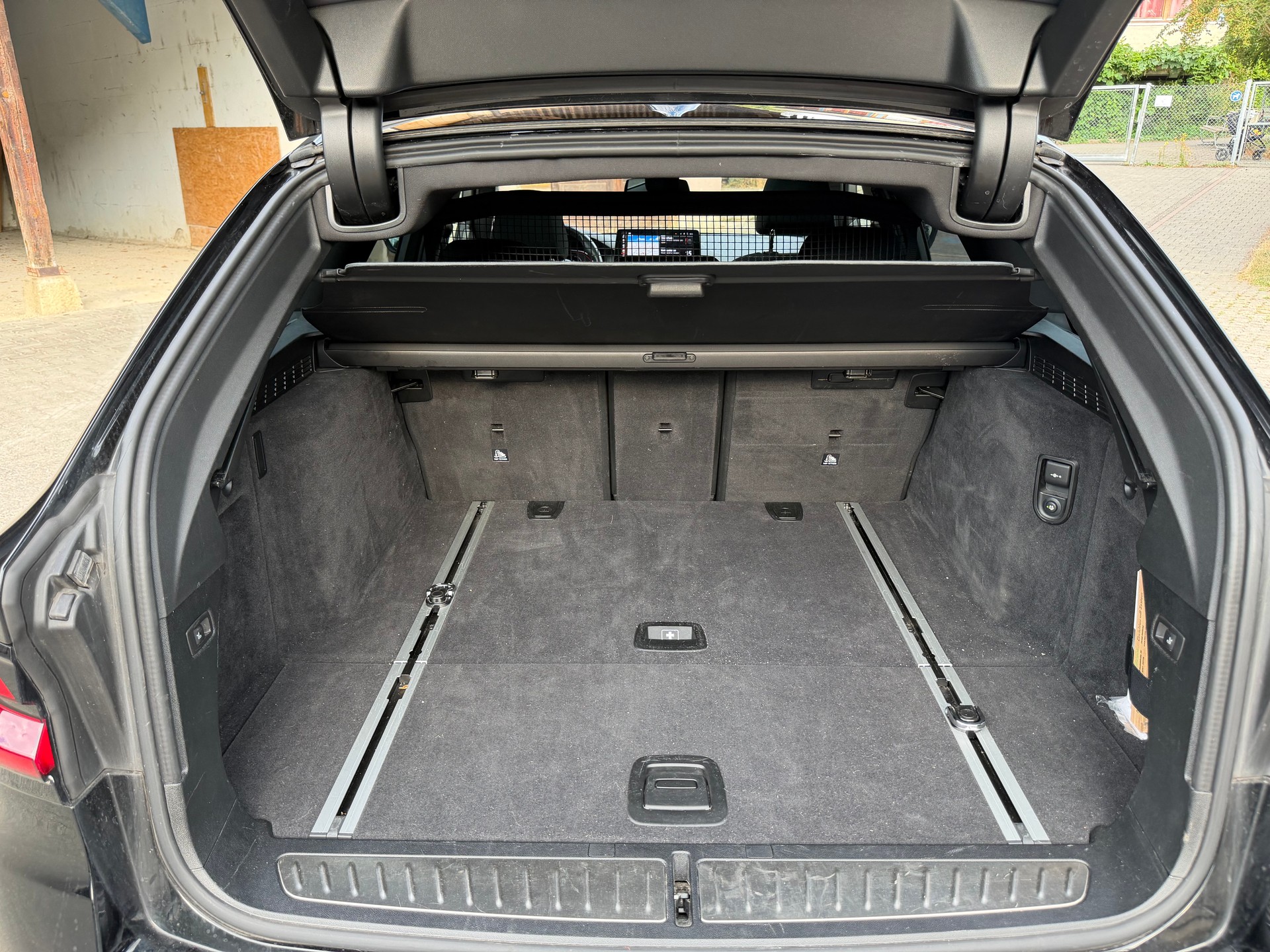 BMW 530d xDrive-image-12