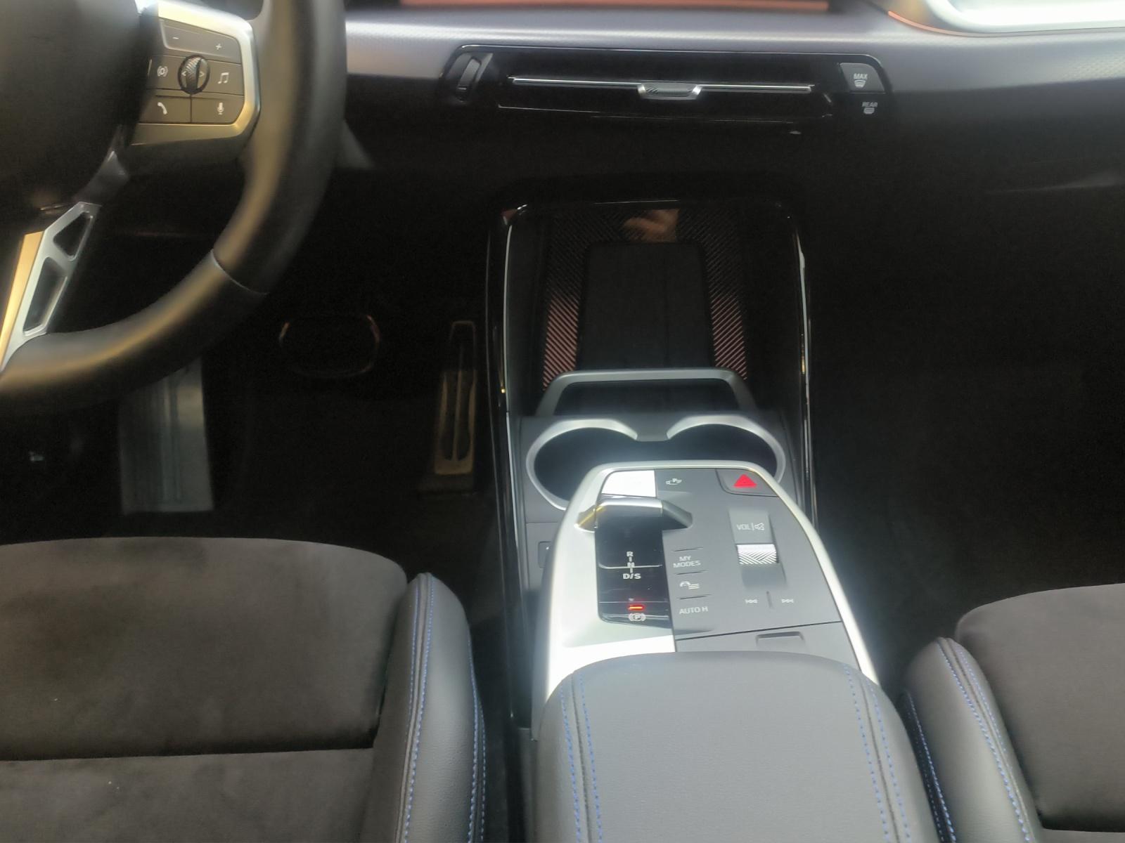 BMW X1 23d xDrive paddles-image-19
