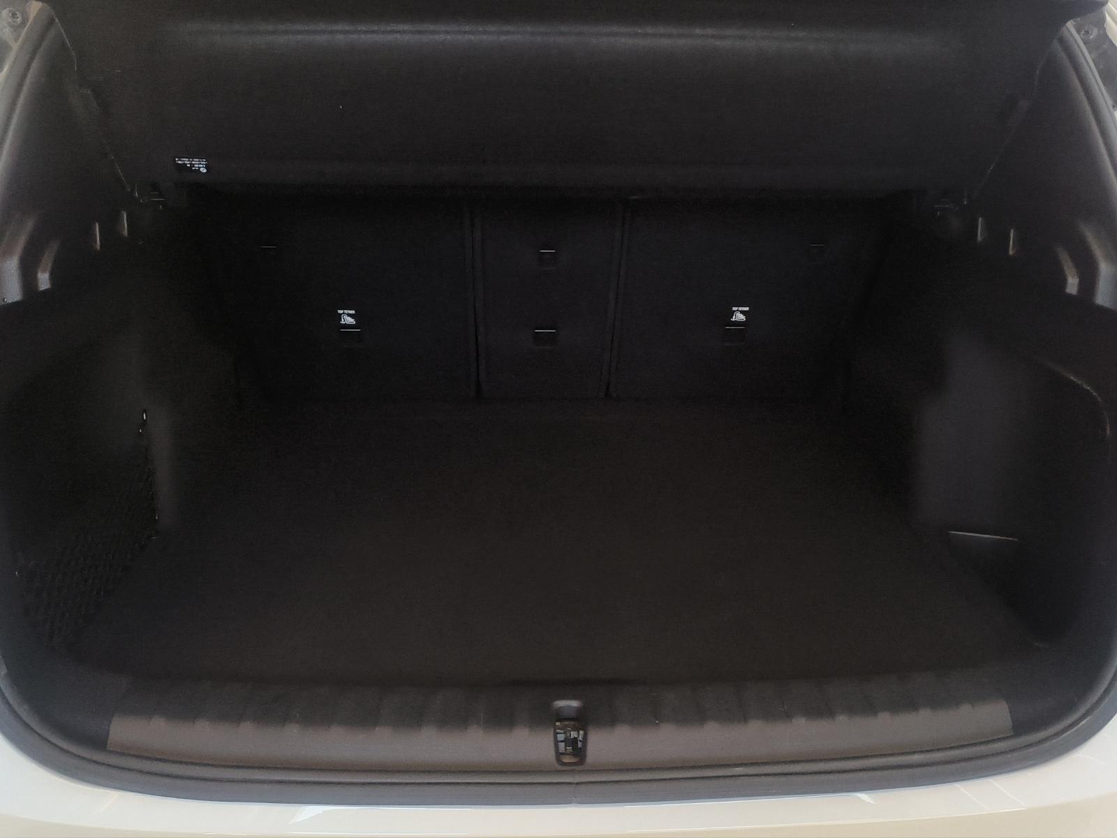 BMW X1 23d xDrive paddles-image-13