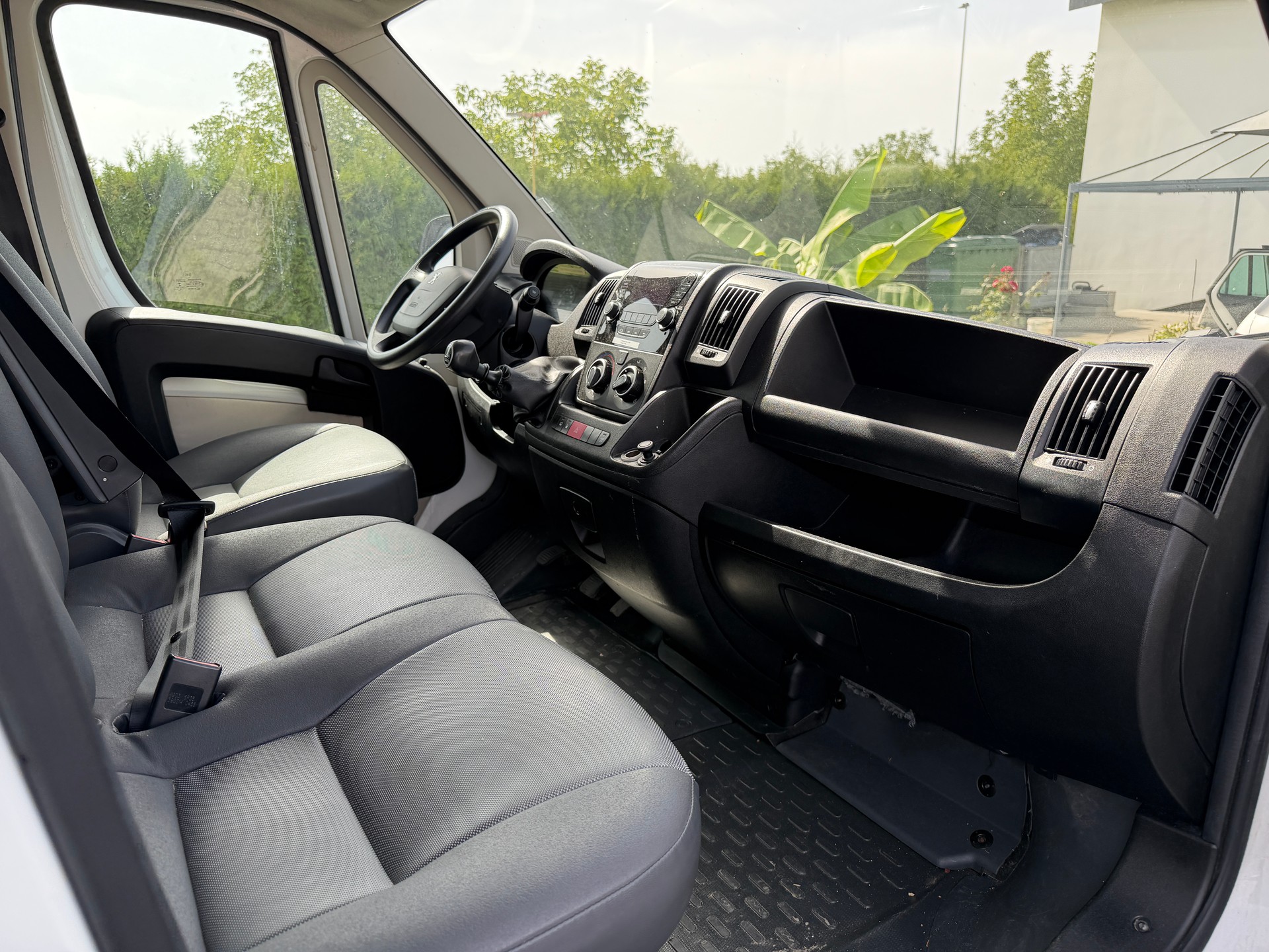 PEUGEOT Boxer 2.0 HDI 435 Active L4H2 HEBEBÜHNE-showroom-element-3