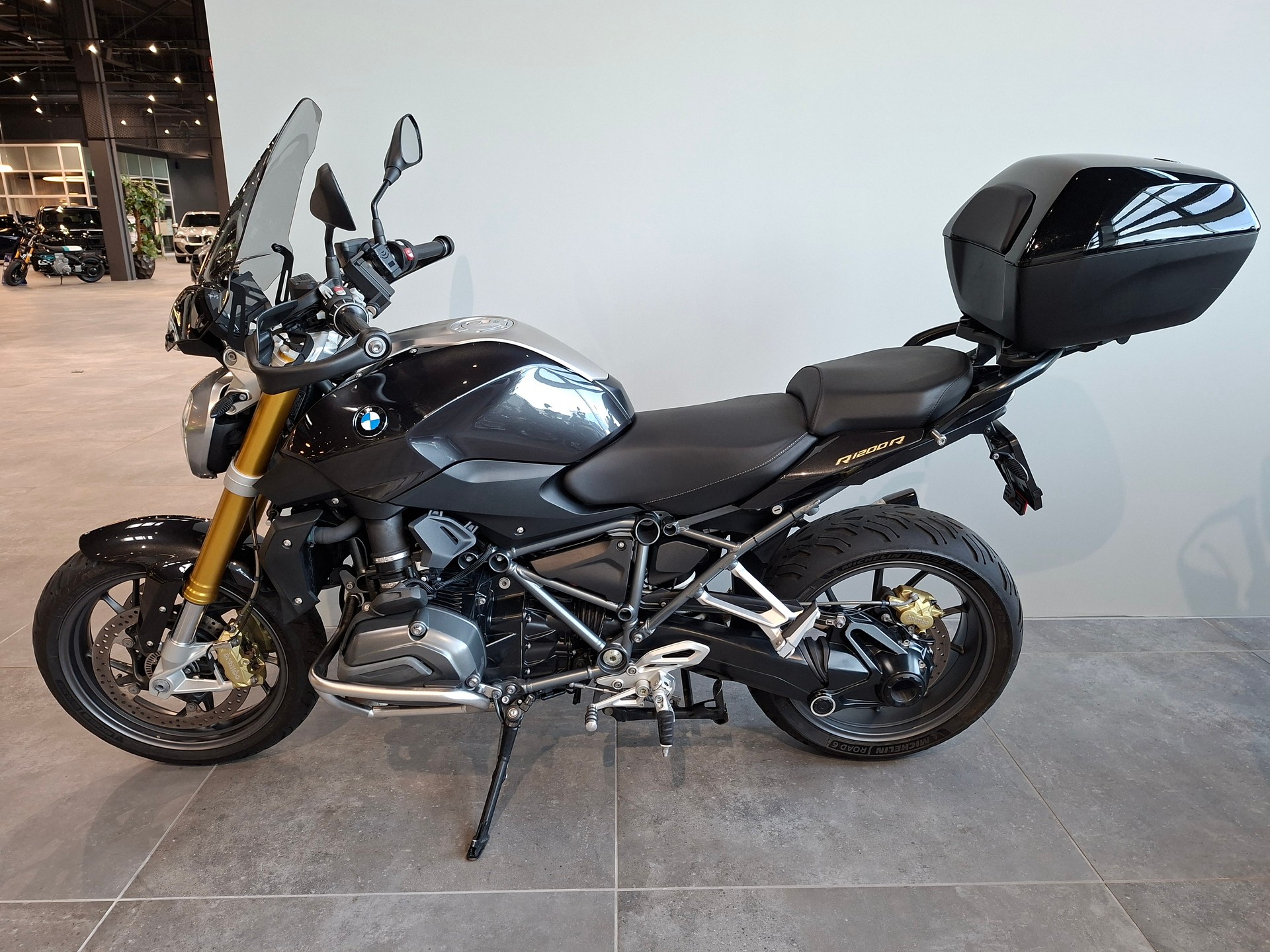 BMW R 1200 R ABS-showroom-element-2