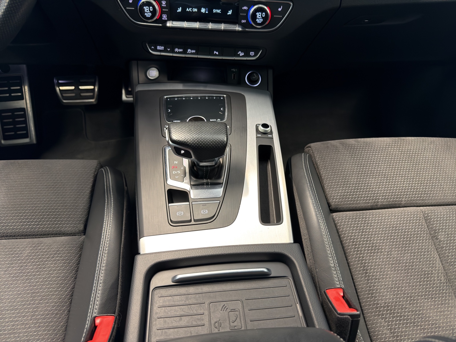 AUDI Q5 3.0 TDI sport quattro-image-11