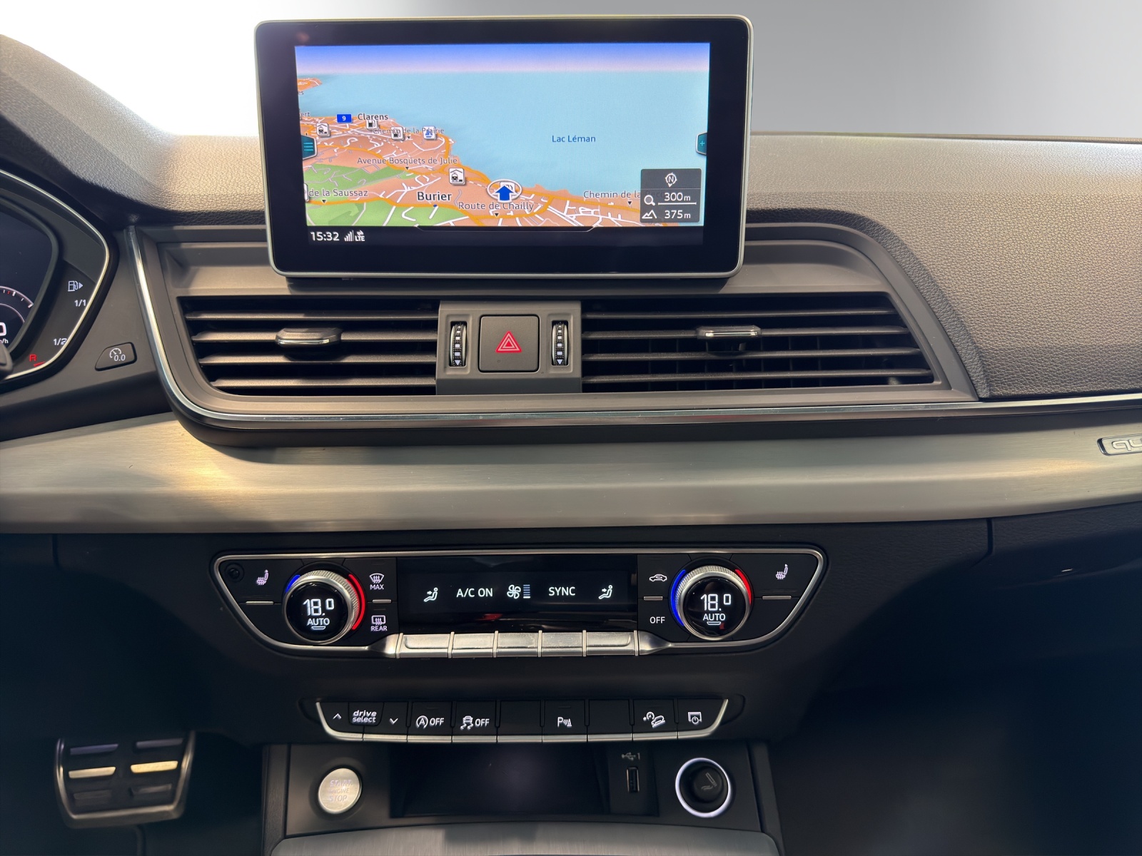 AUDI Q5 3.0 TDI sport quattro-image-8