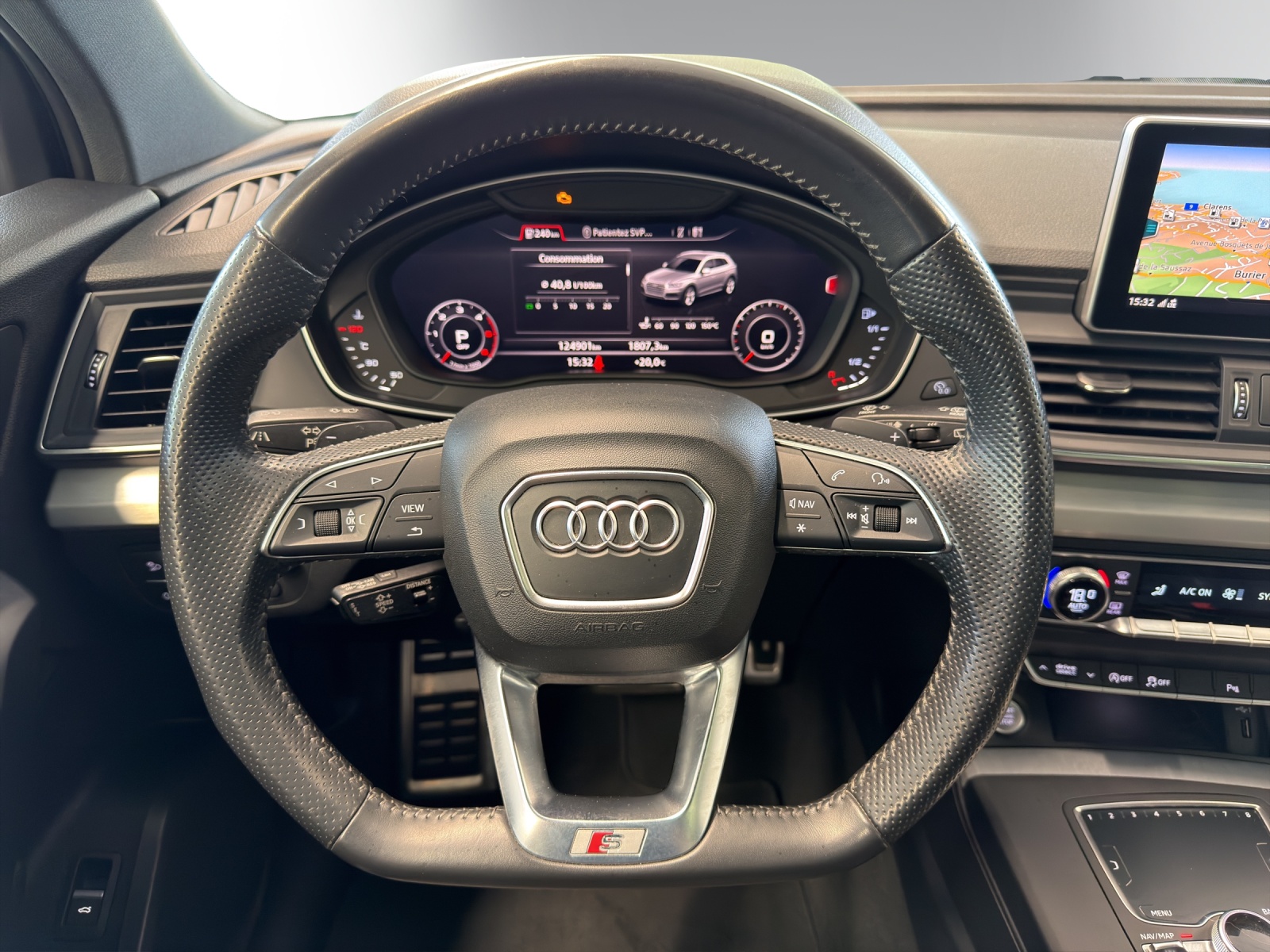 AUDI Q5 3.0 TDI sport quattro-image-10