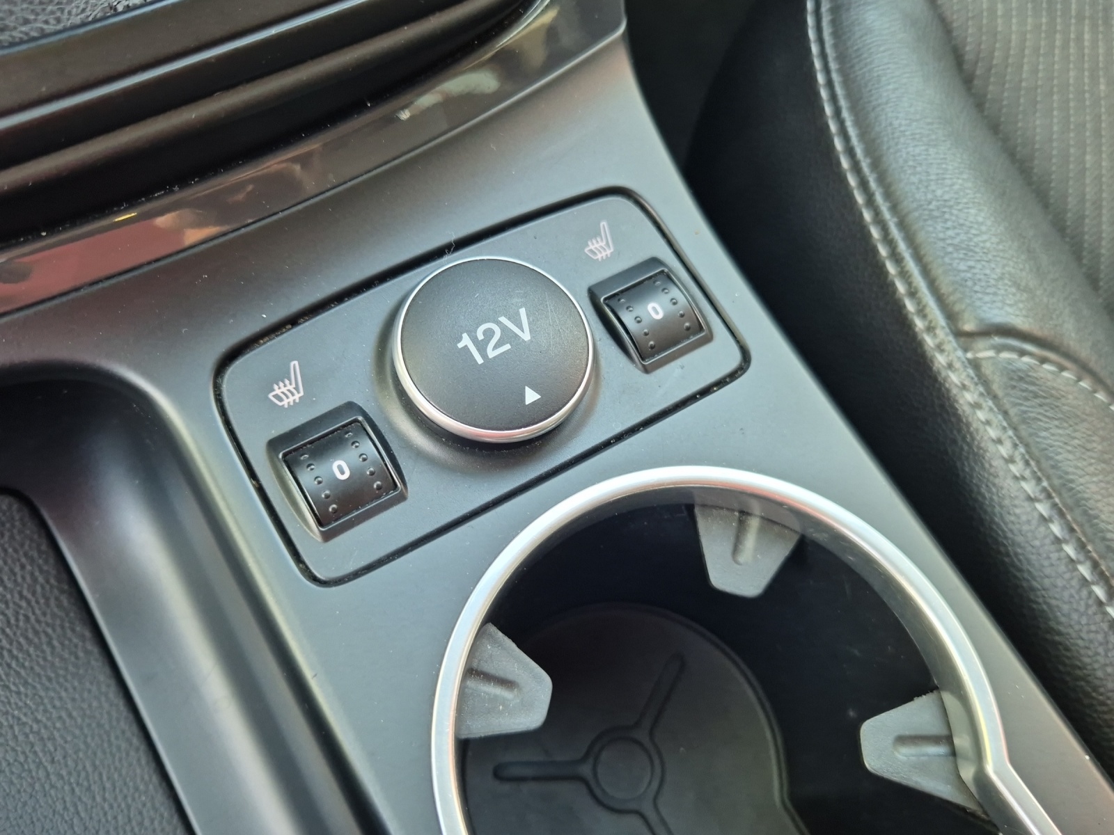 FORD Kuga 2.0 TDCi 140 Carving FPS-image-14