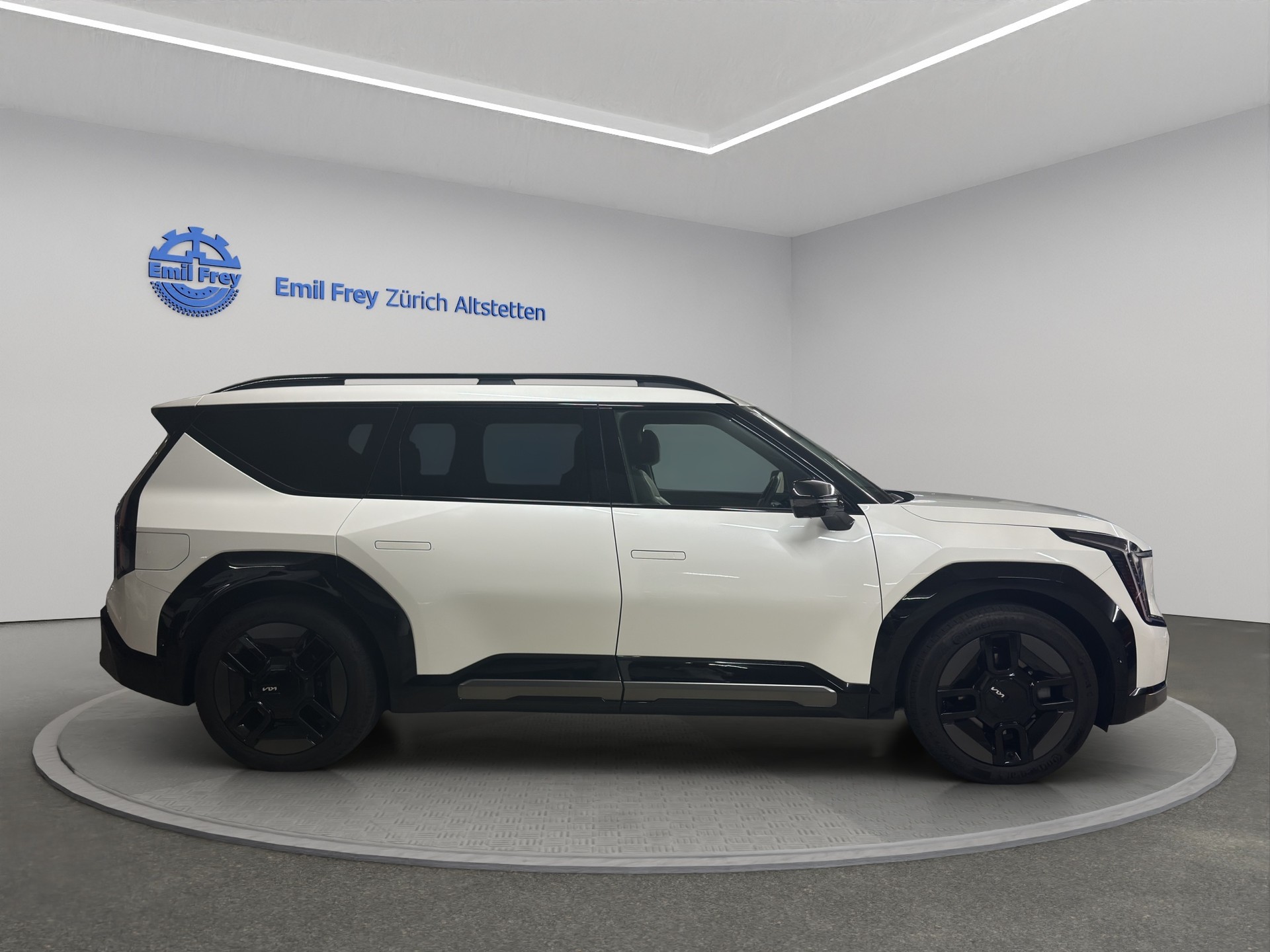 KIA EV9 99.8 kWh GT-Line 4x4-showroom-element-2