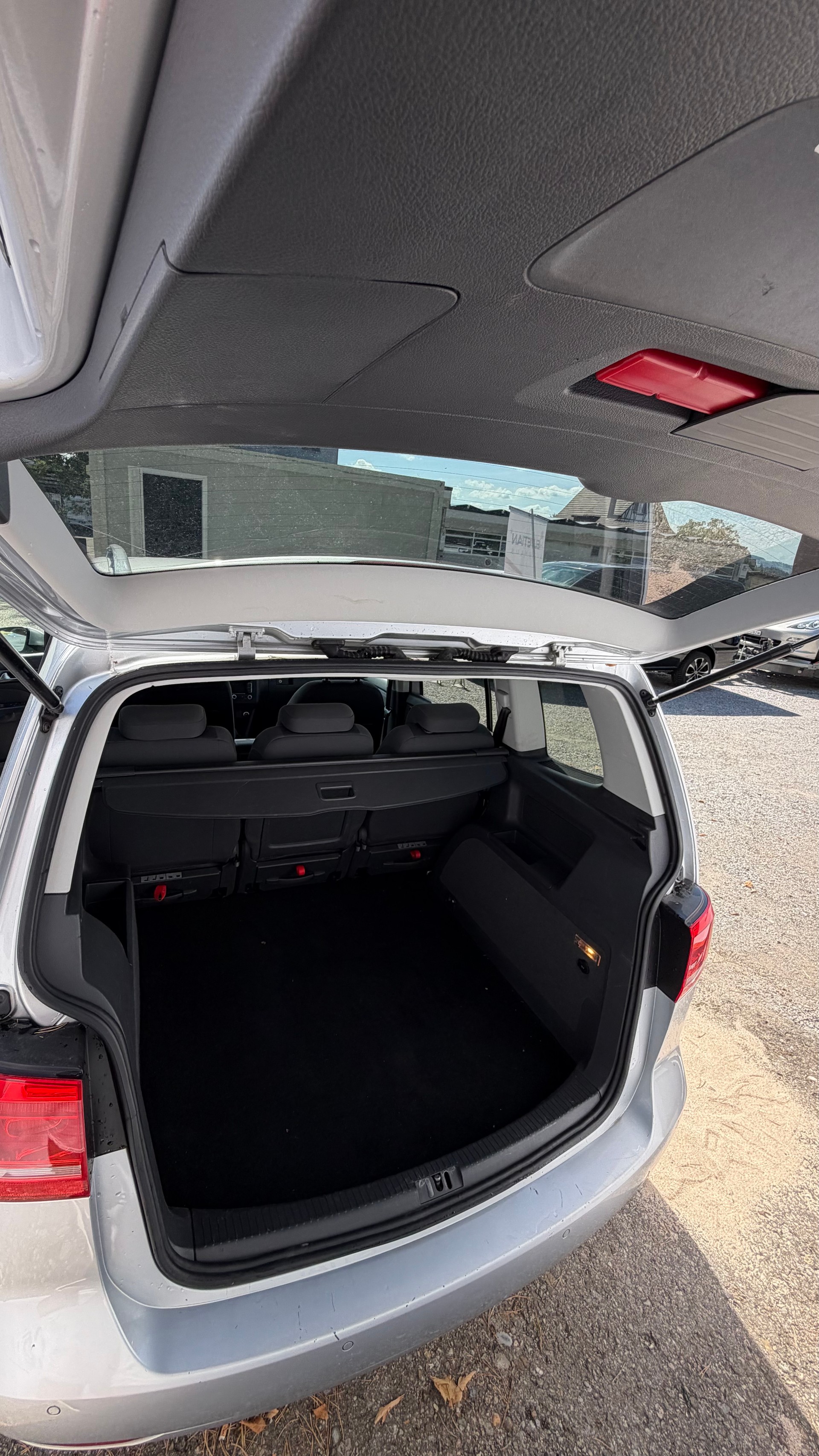 VW Touran 1.6 TDI Comfortline-image-9