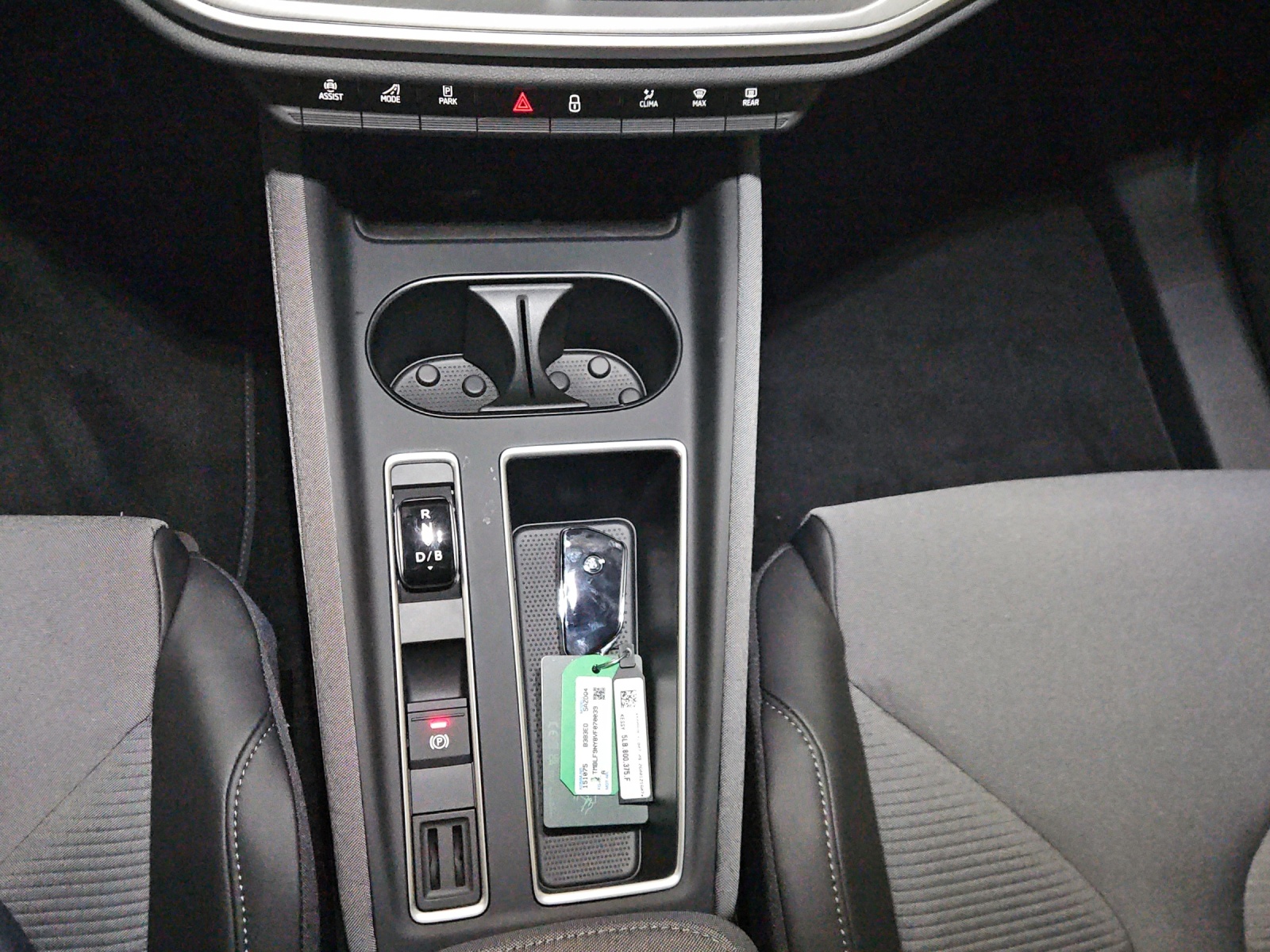 SKODA Enyaq 85x Dynamic 4x4-image-19