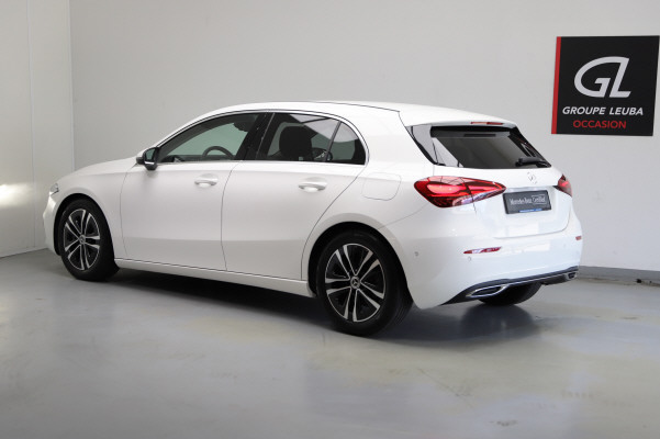 MERCEDES-BENZ A 180-showroom-element-2