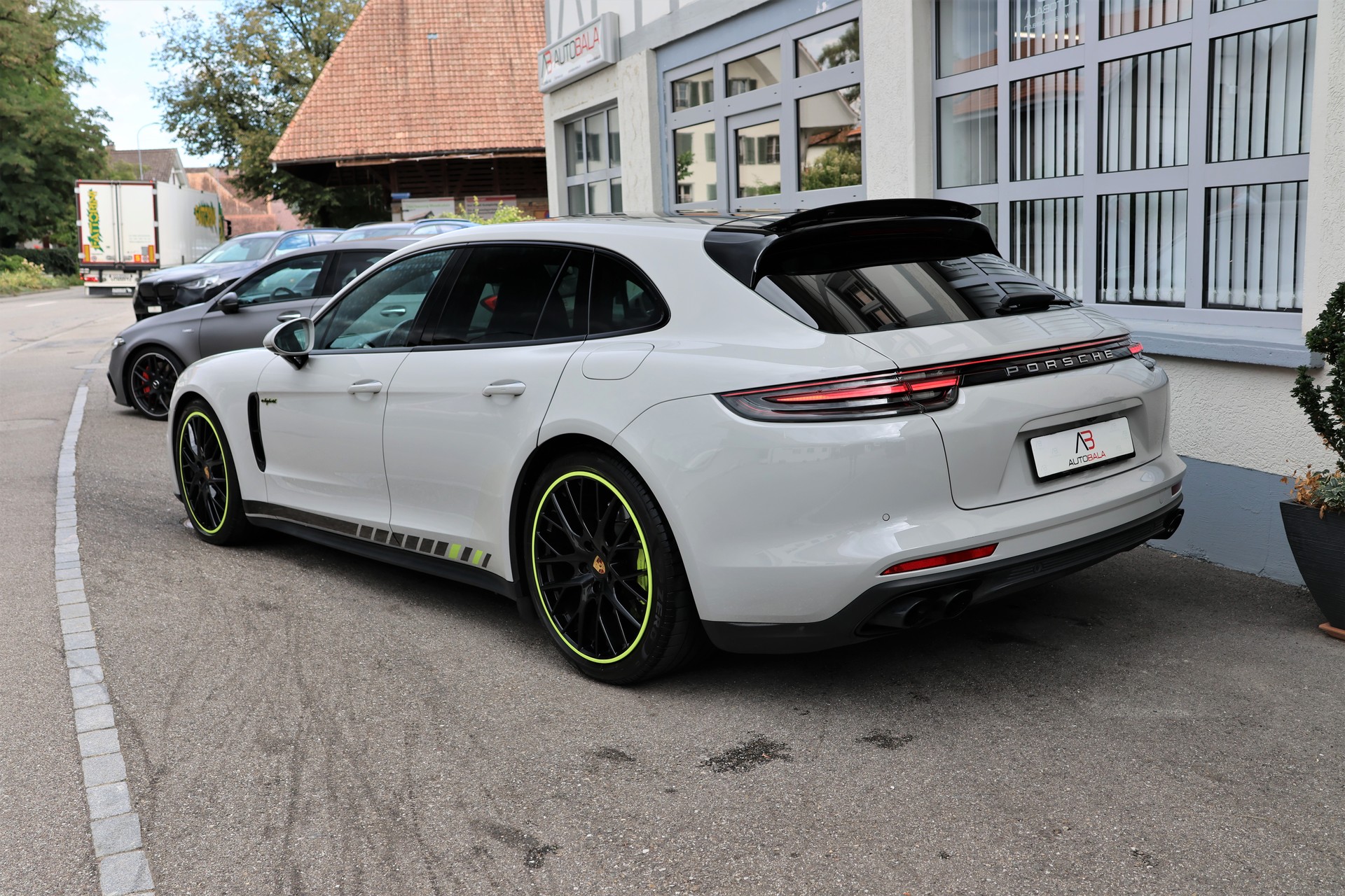 PORSCHE Panamera 4 E-Hybrid Sport Turismo PDK Kreide (CH) *Approved bis 2/2028*-image-7